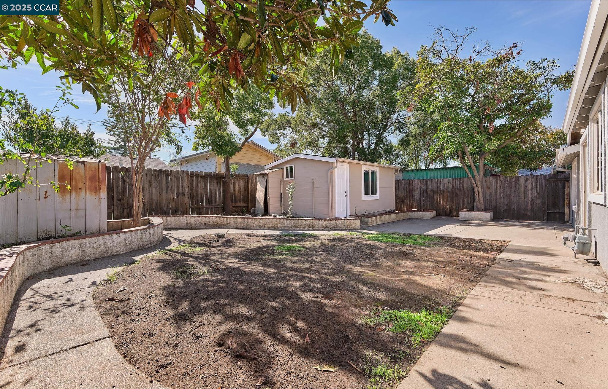 1307 W 8Th St, Antioch