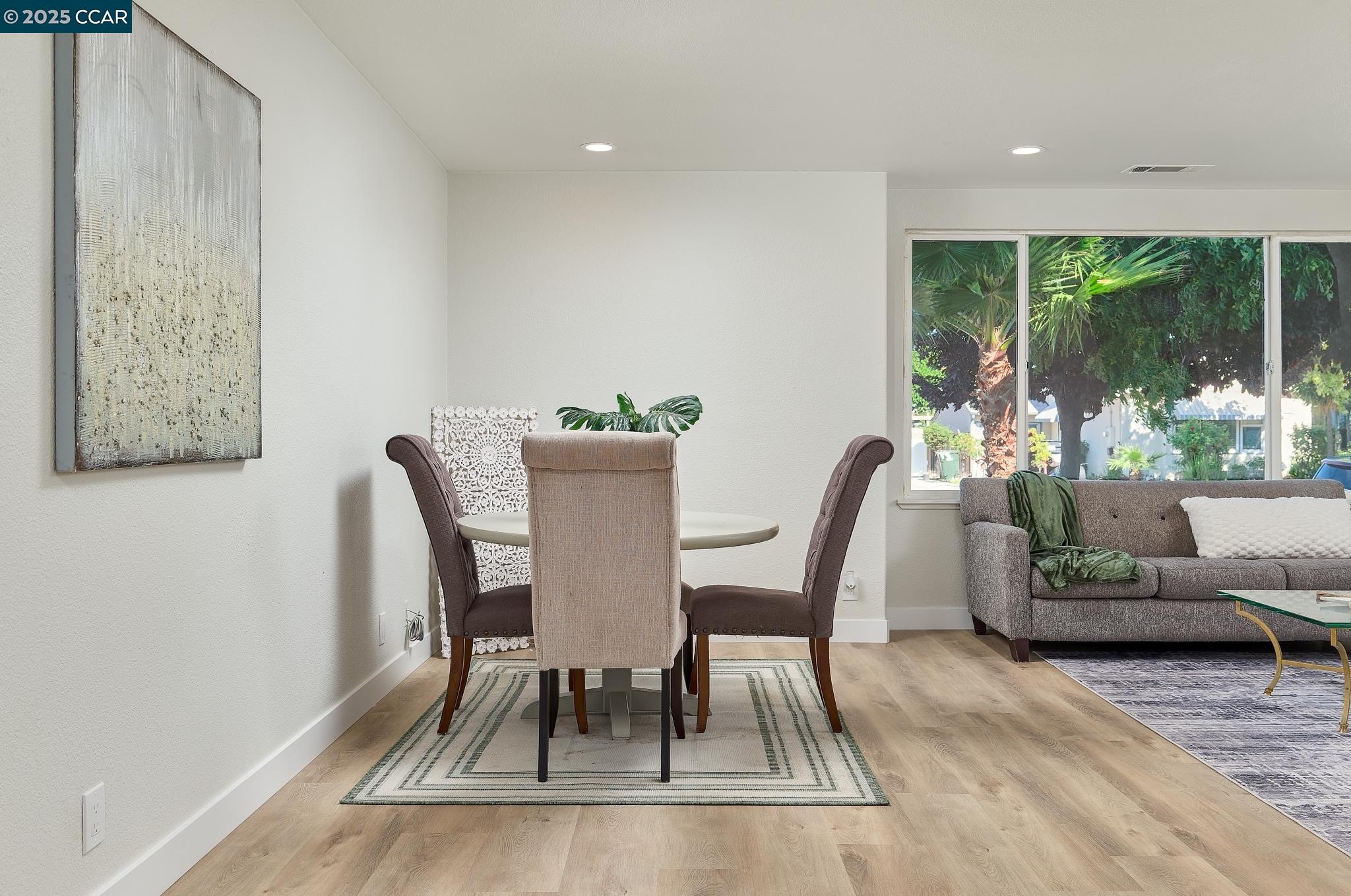 1307 W 8Th St, Antioch