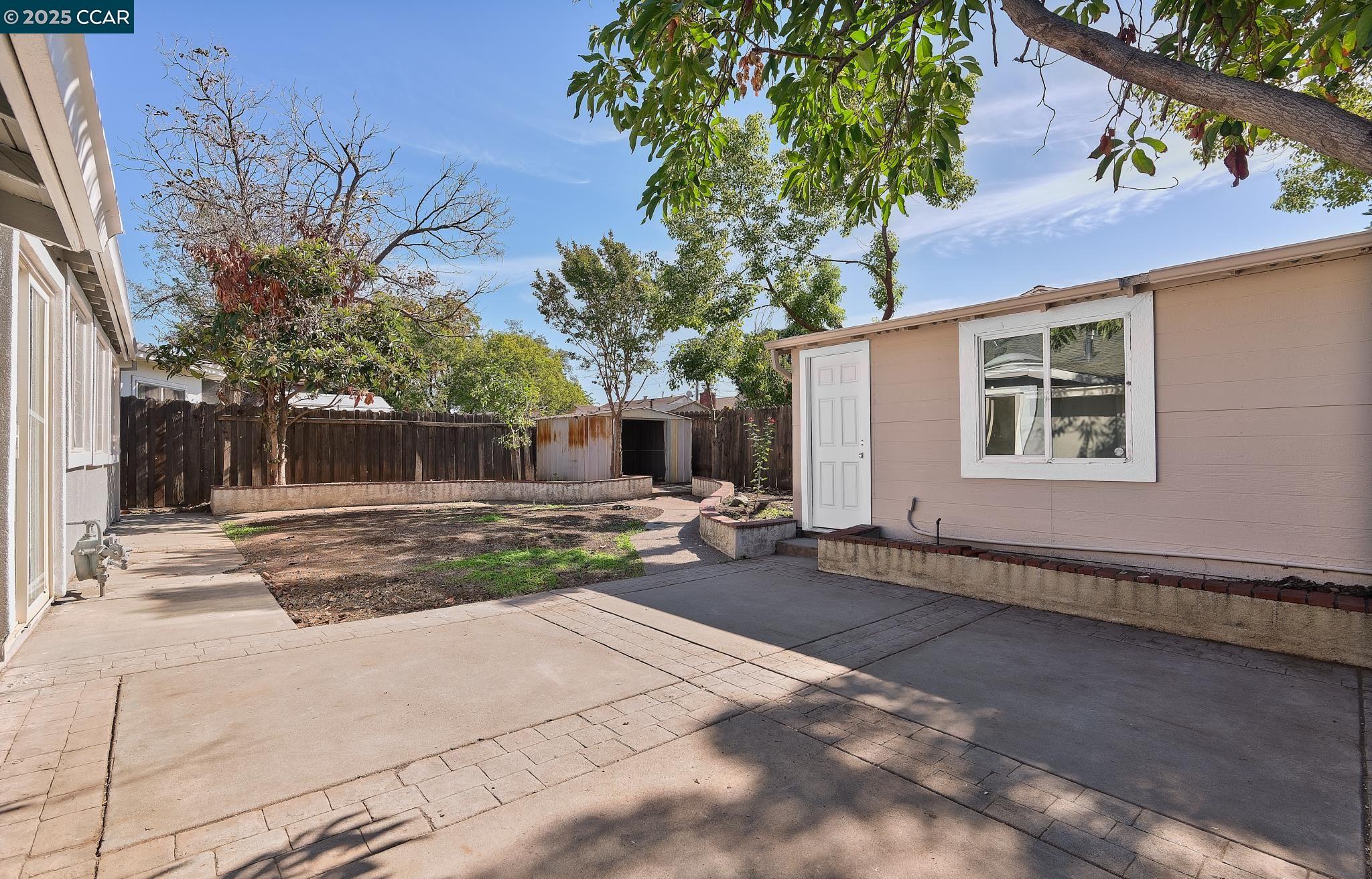 1307 W 8Th St, Antioch