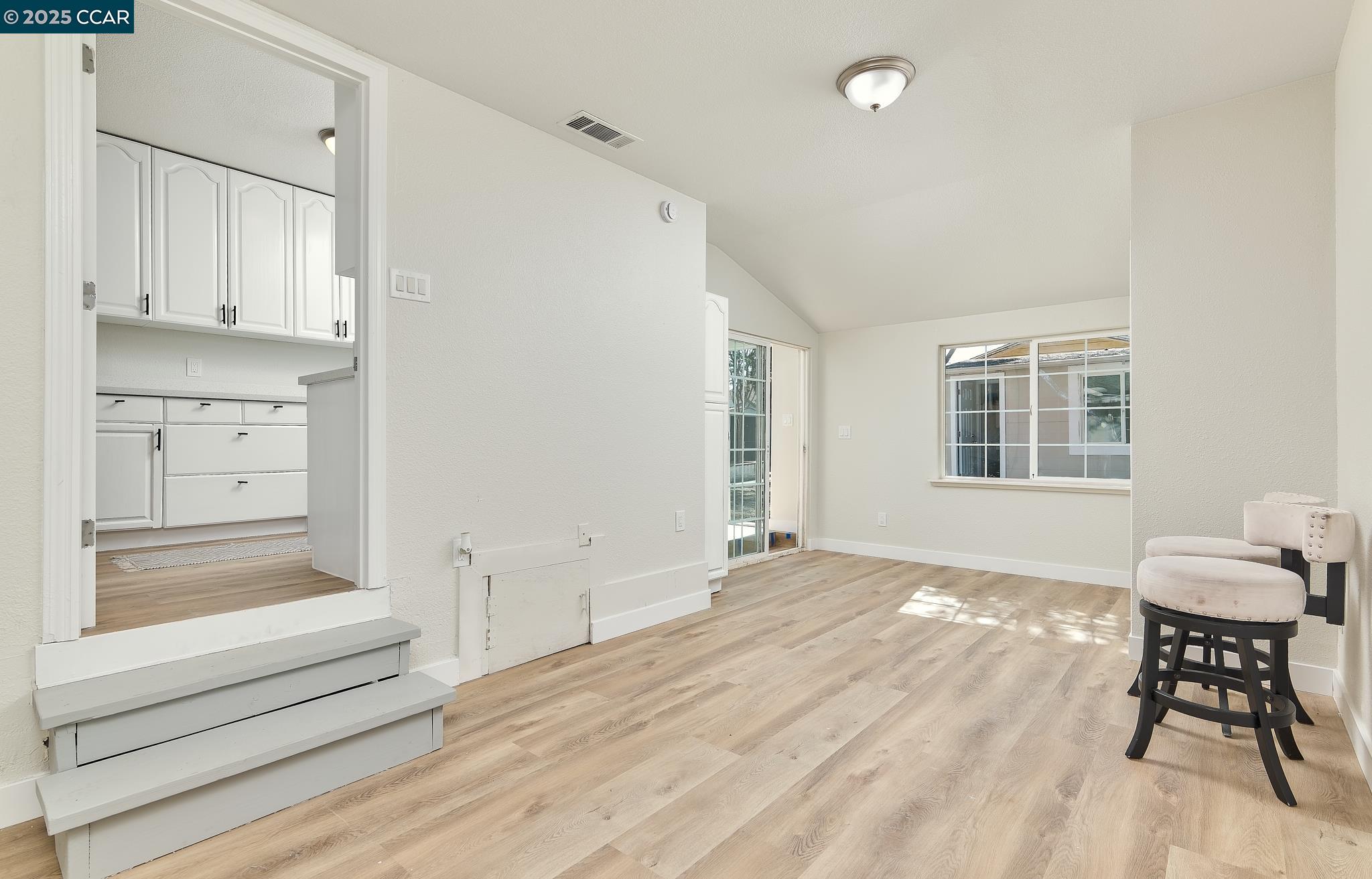 1307 W 8Th St, Antioch