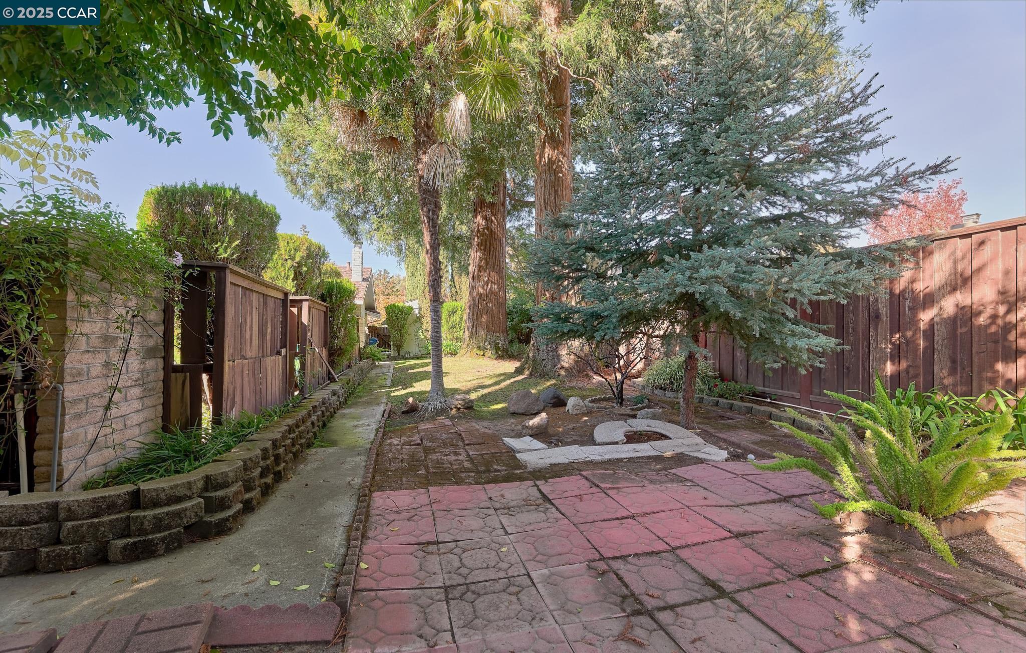 2626 Dapplegray Ln