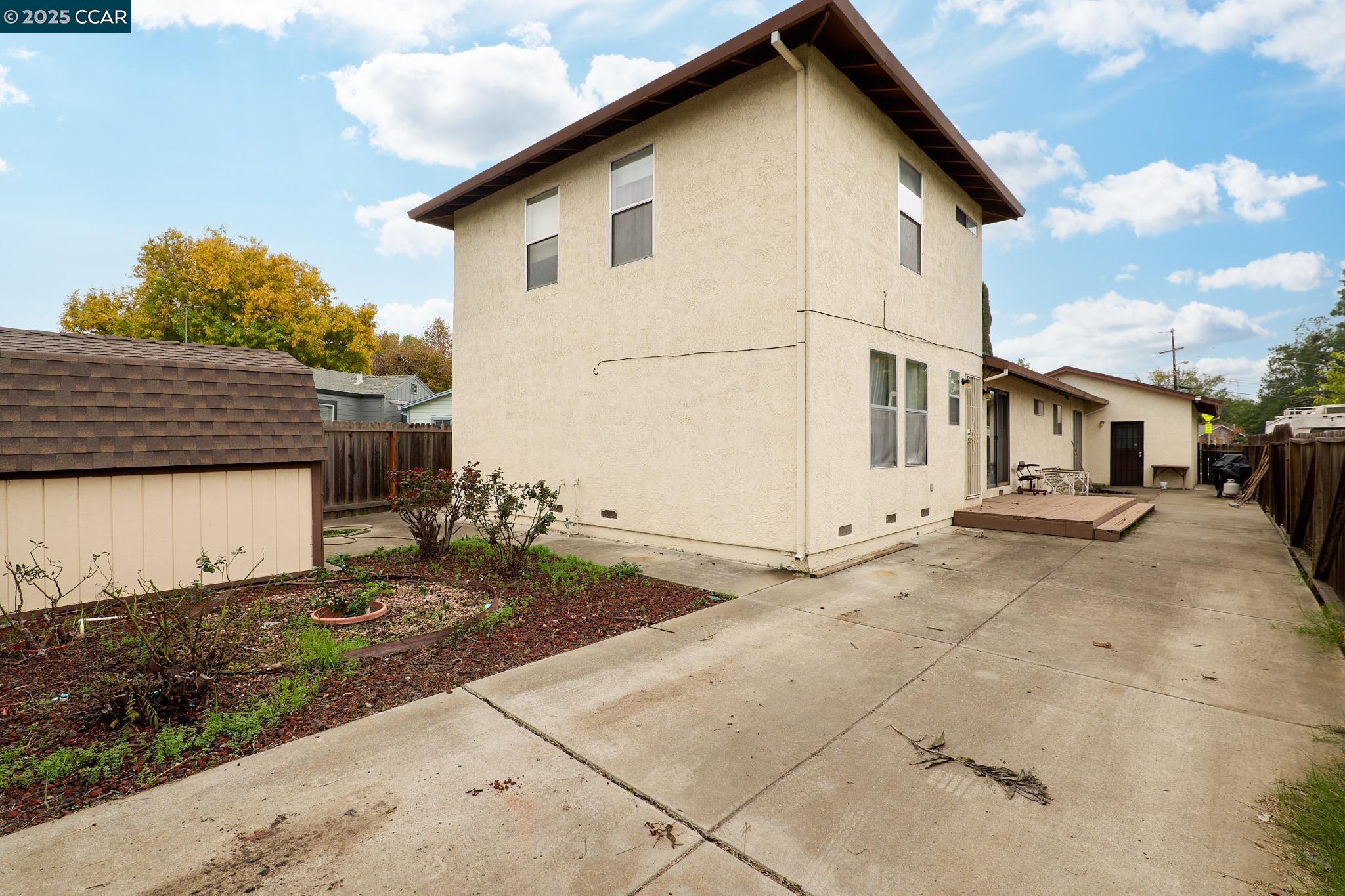 3449 Wren Ave