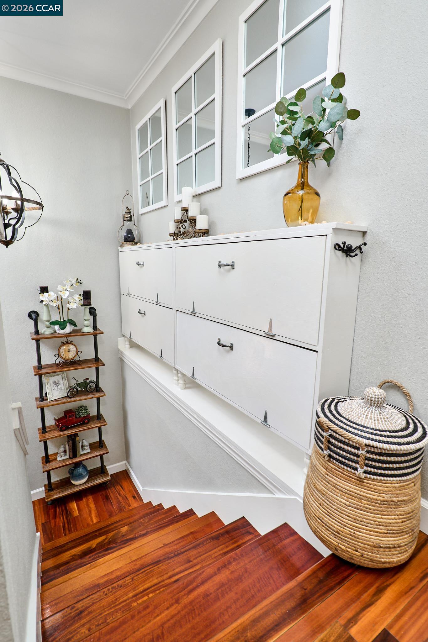 156 Holiday Hills Dr