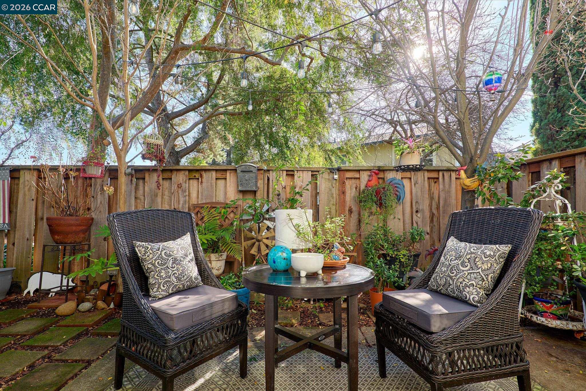 156 Holiday Hills Dr