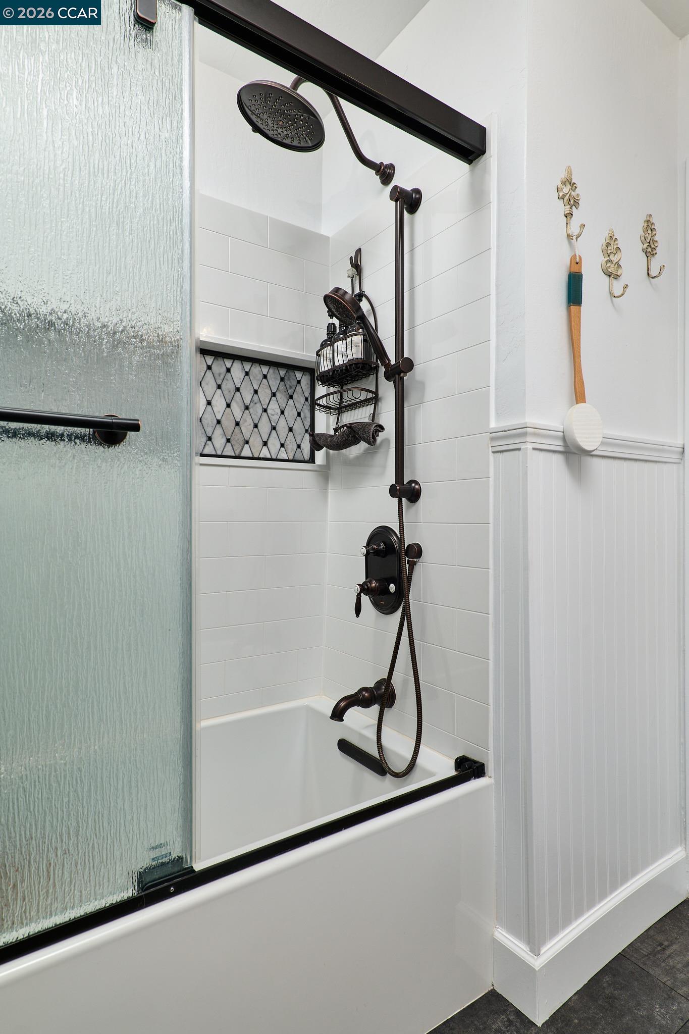 156 Holiday Hills Dr