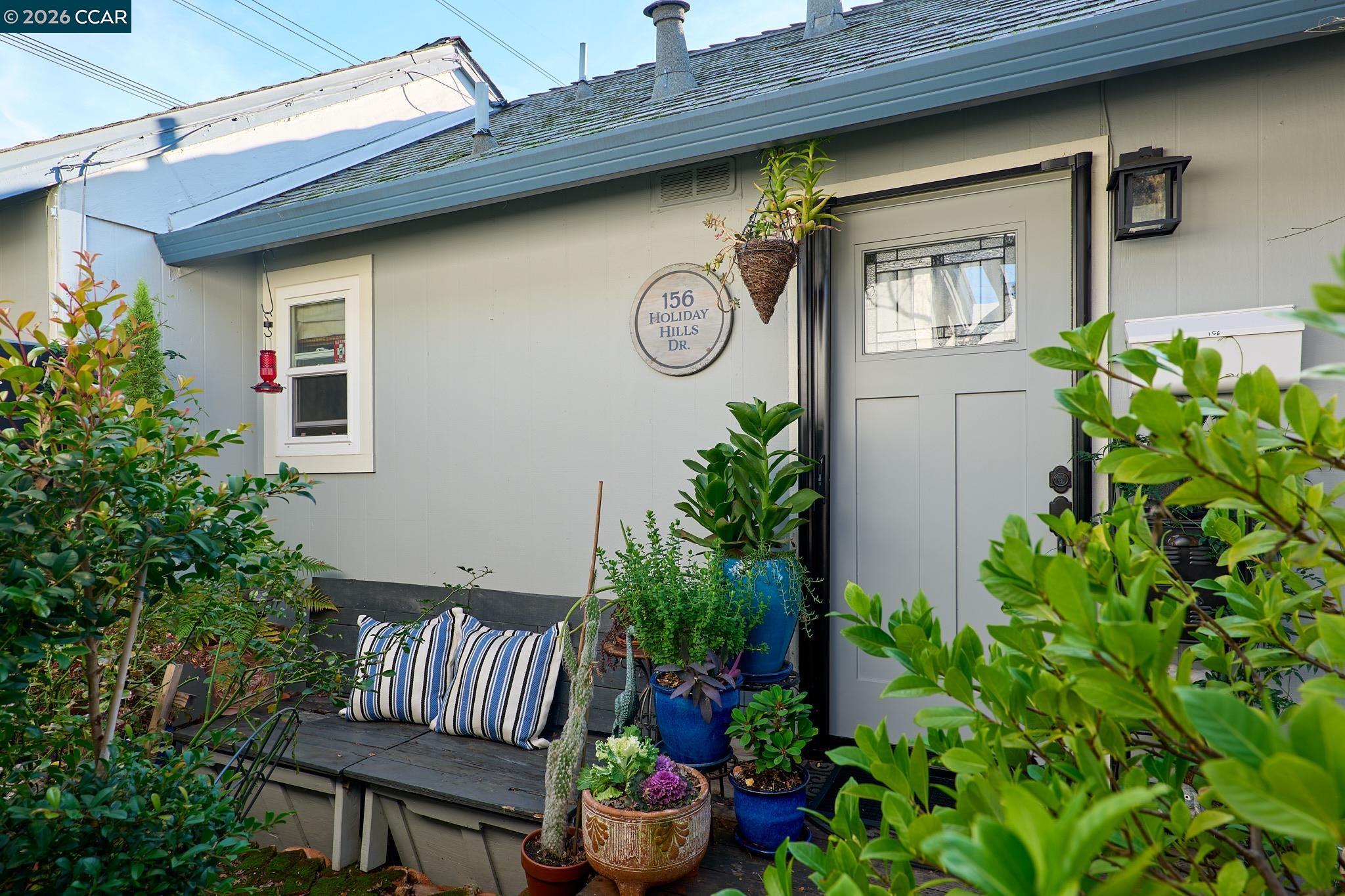 156 Holiday Hills Dr