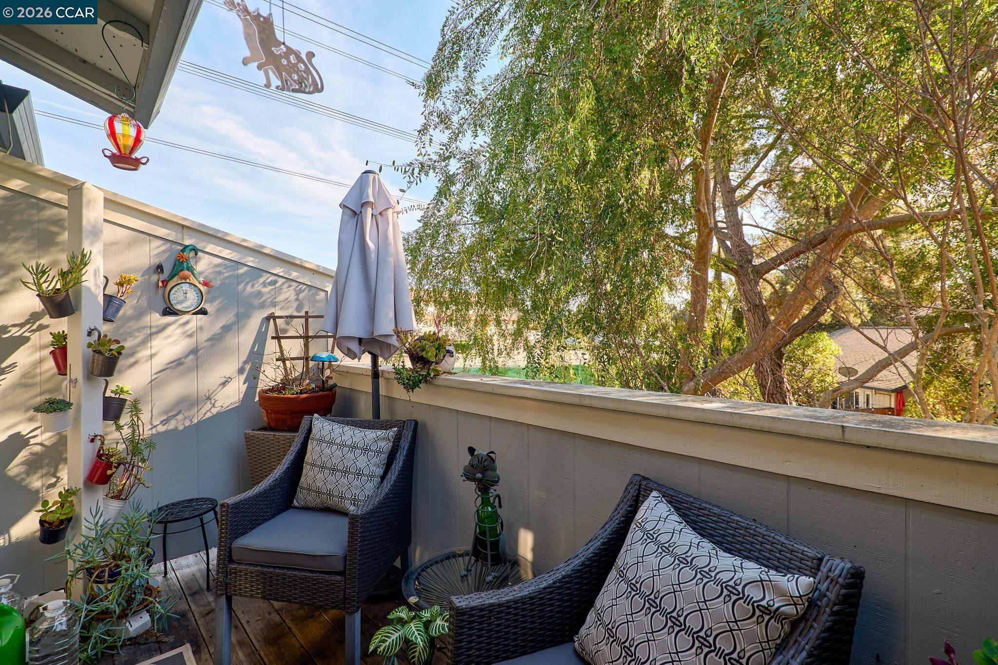 156 Holiday Hills Dr