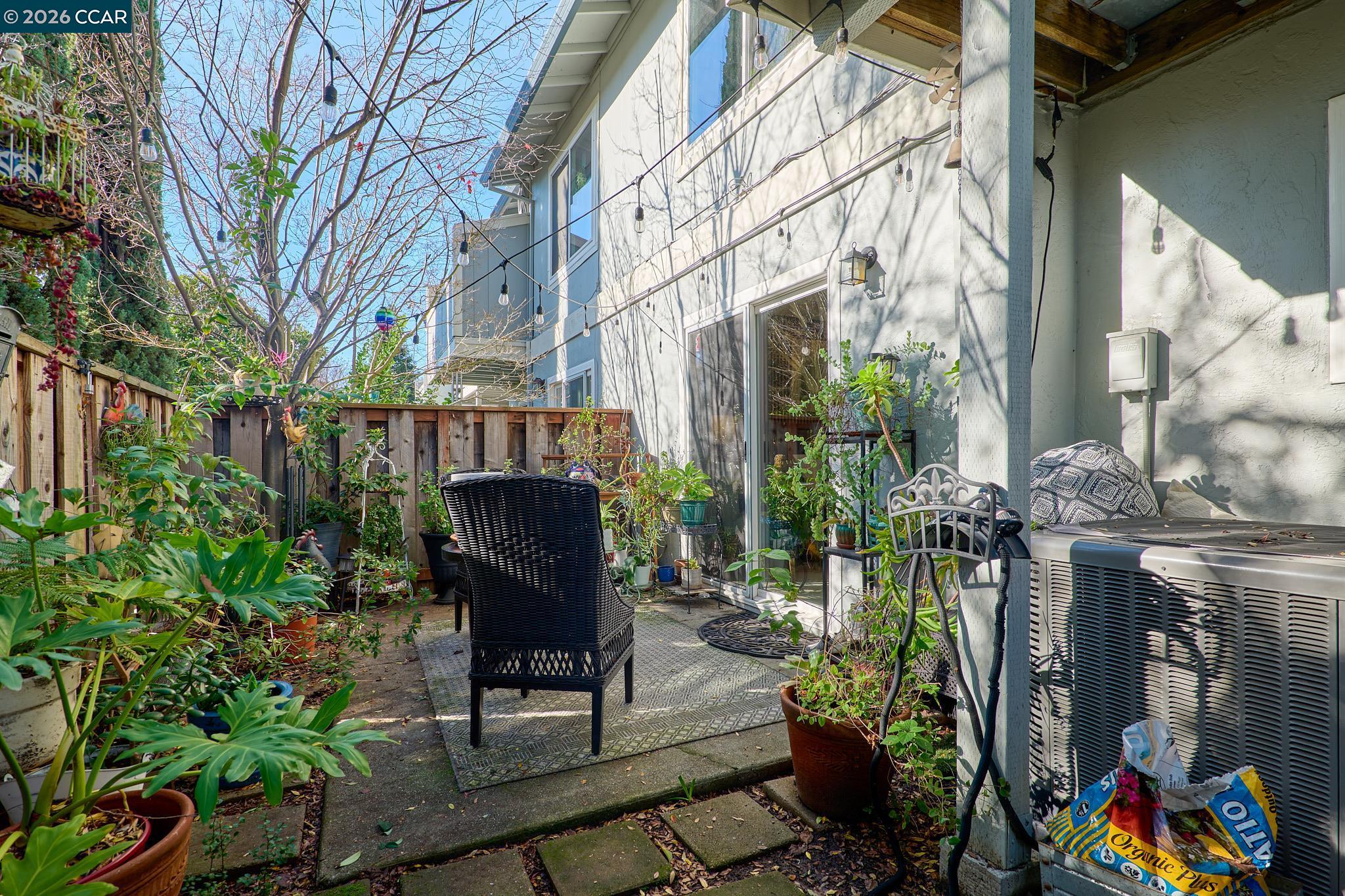 156 Holiday Hills Dr