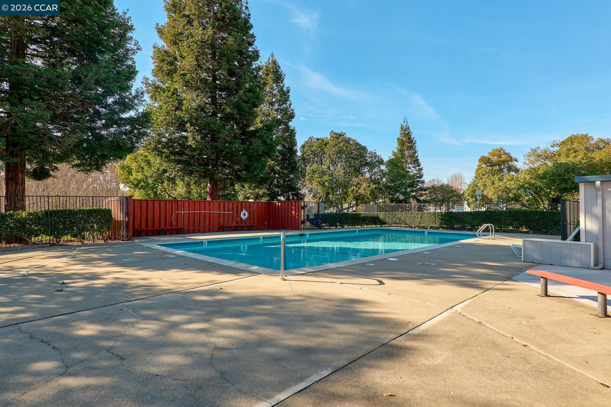 156 Holiday Hills Dr