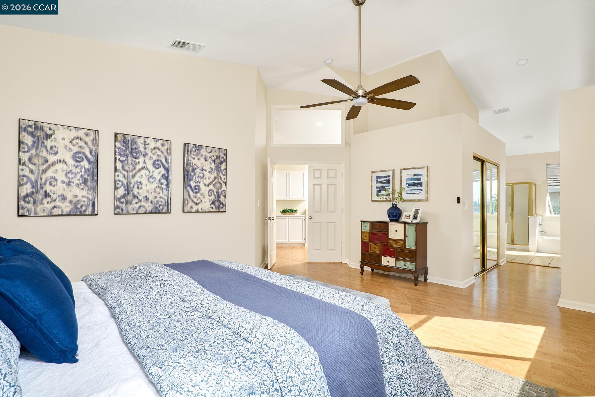 2512 Forty Niner Way