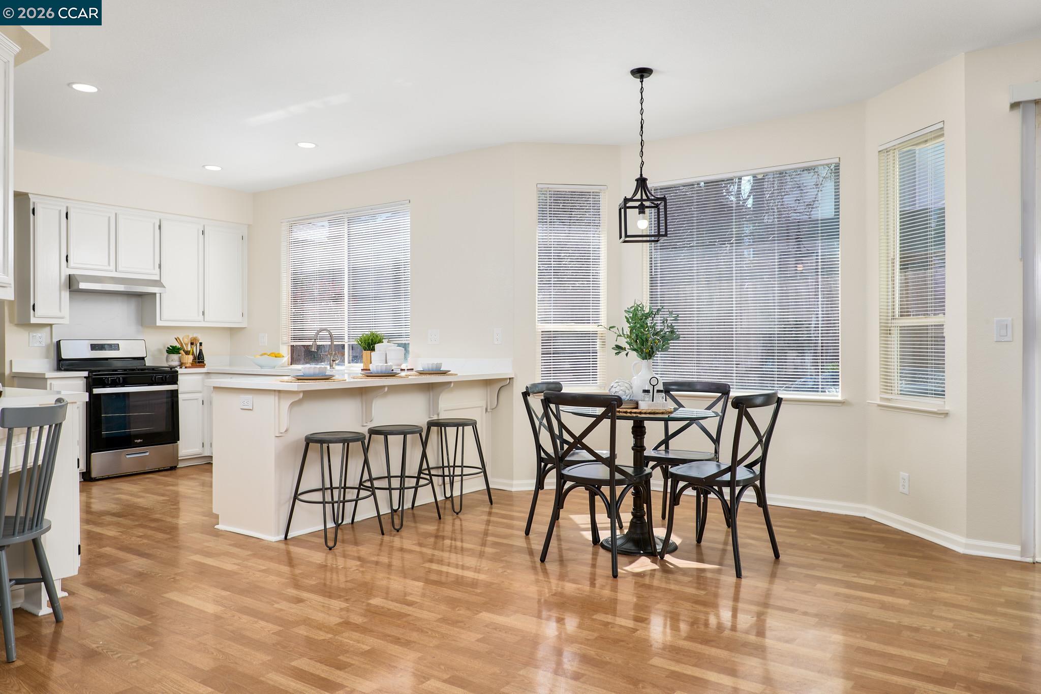 2512 Forty Niner Way