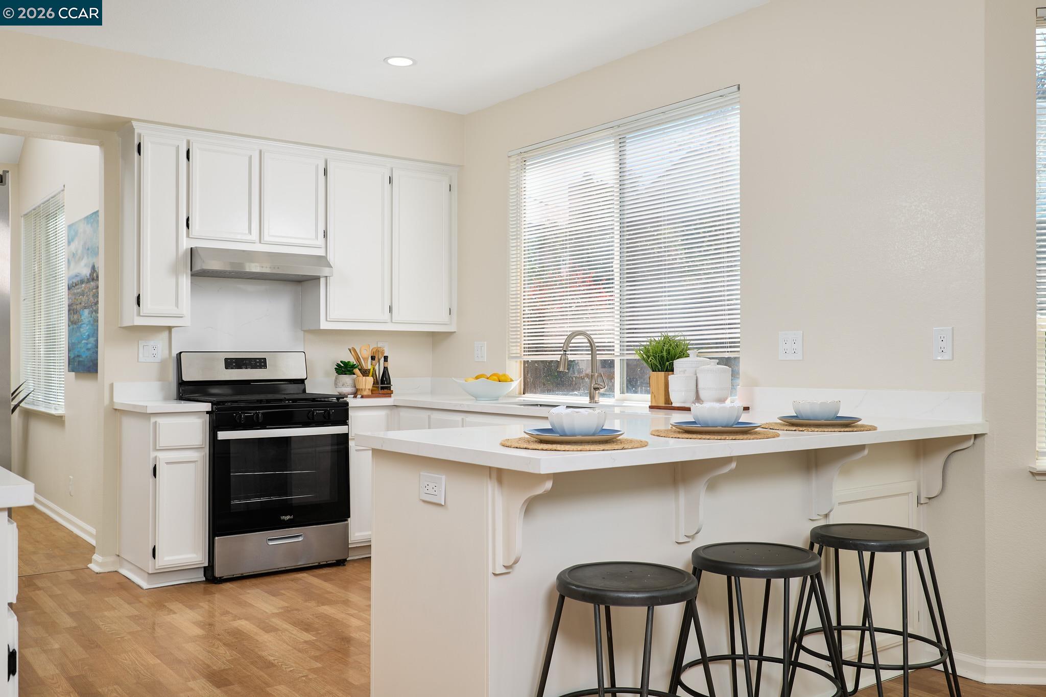 2512 Forty Niner Way