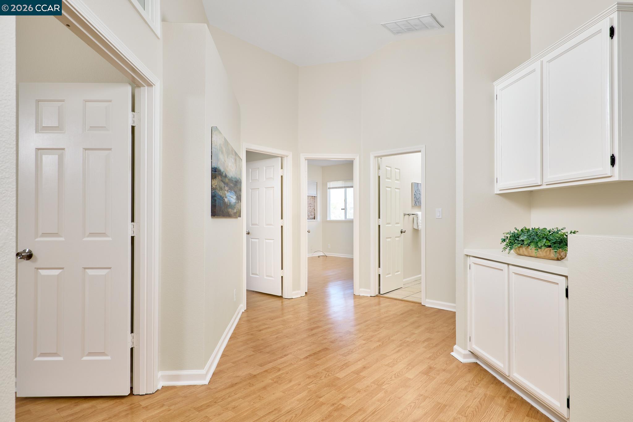 2512 Forty Niner Way