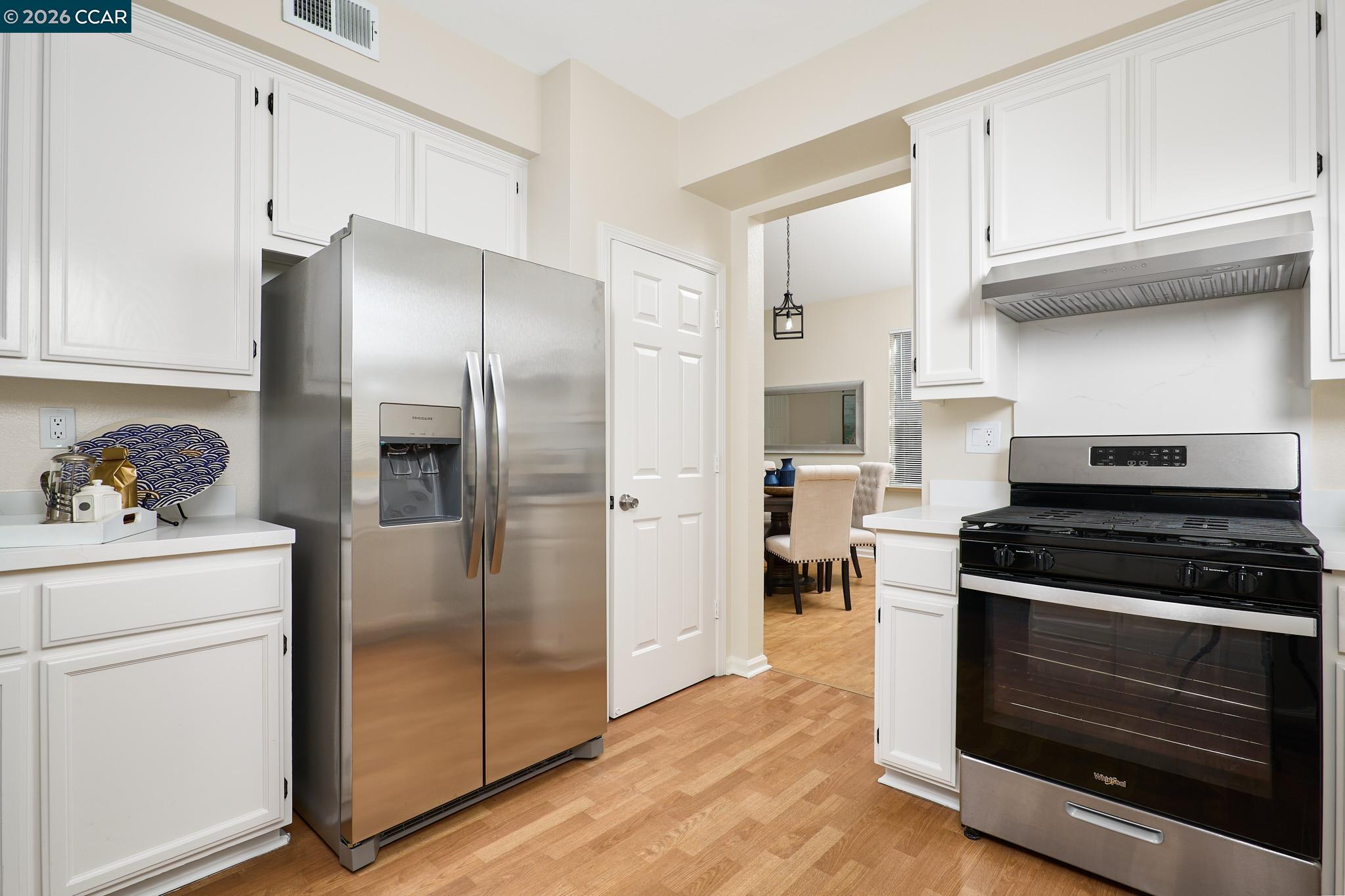 2512 Forty Niner Way