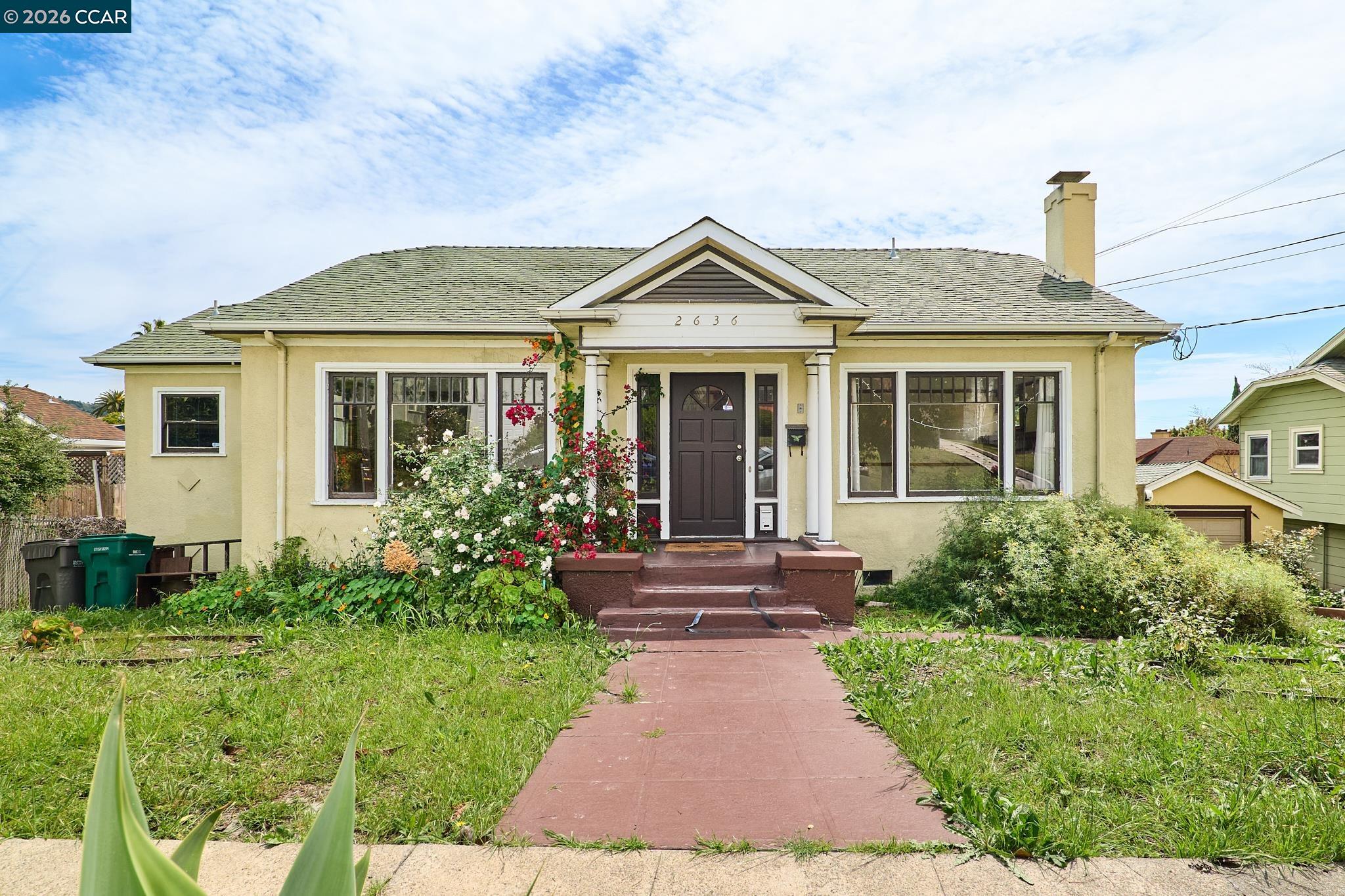 2636 Cole St