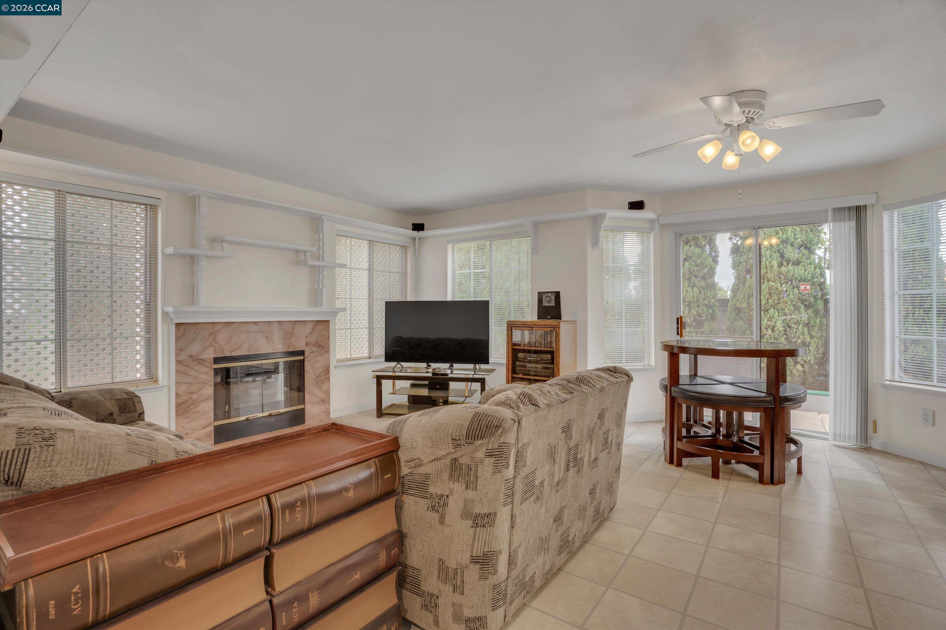 160 Meadow Brook Ct