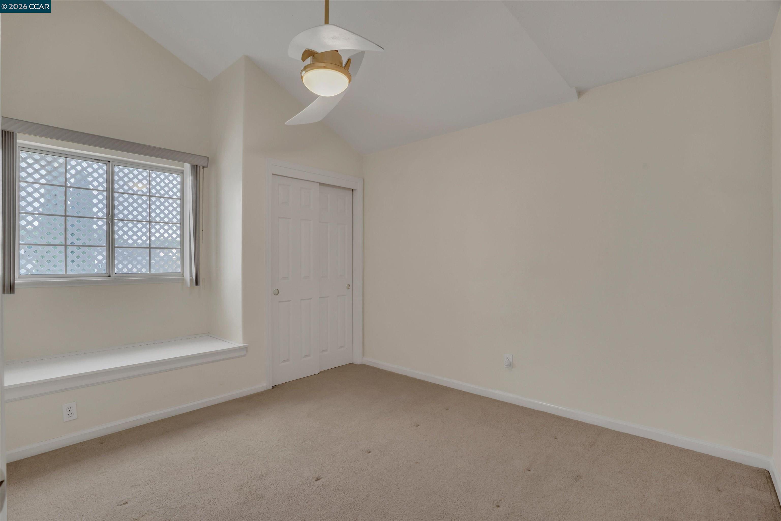 160 Meadow Brook Ct