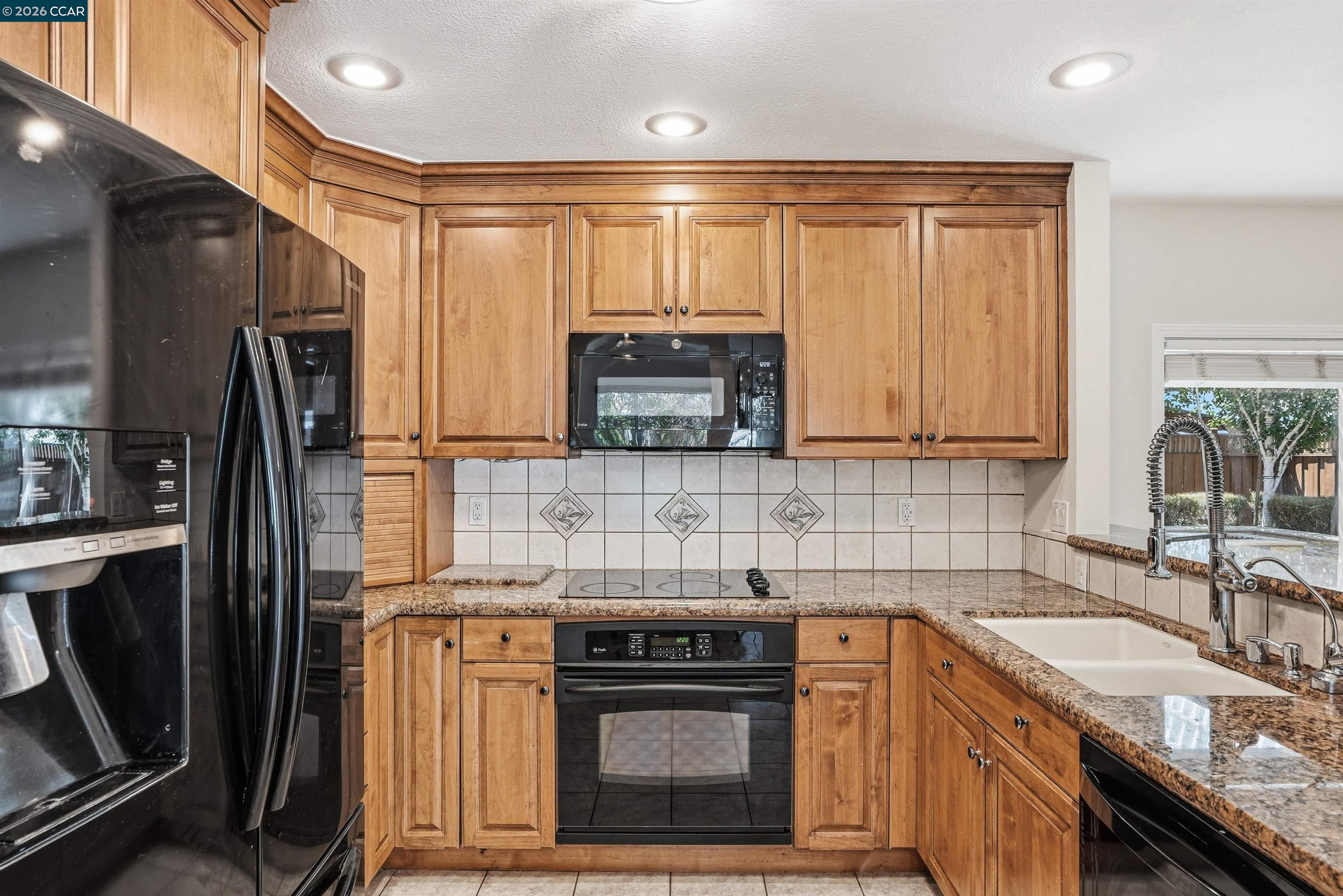 5517 Shorehaven Cir