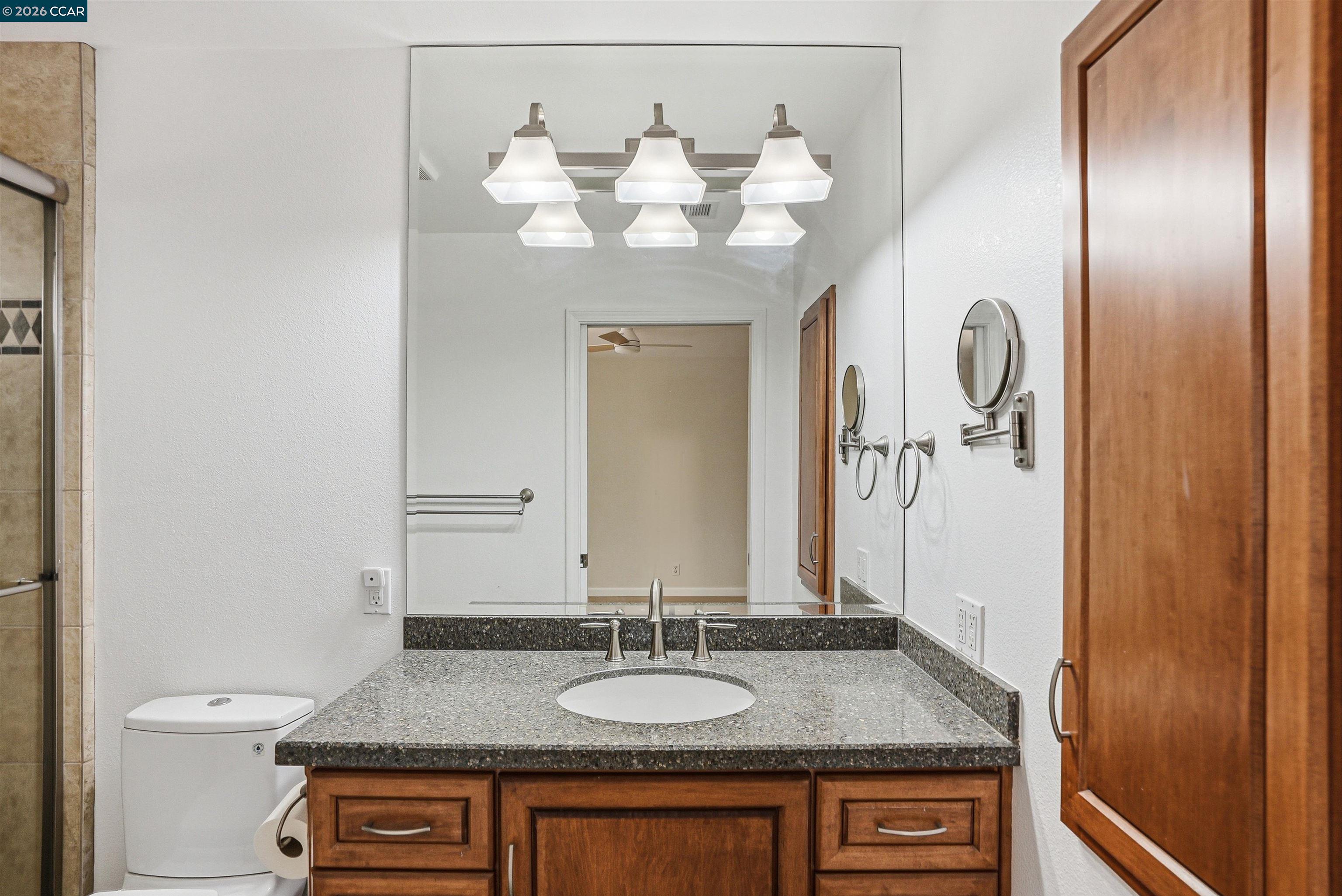 5517 Shorehaven Cir