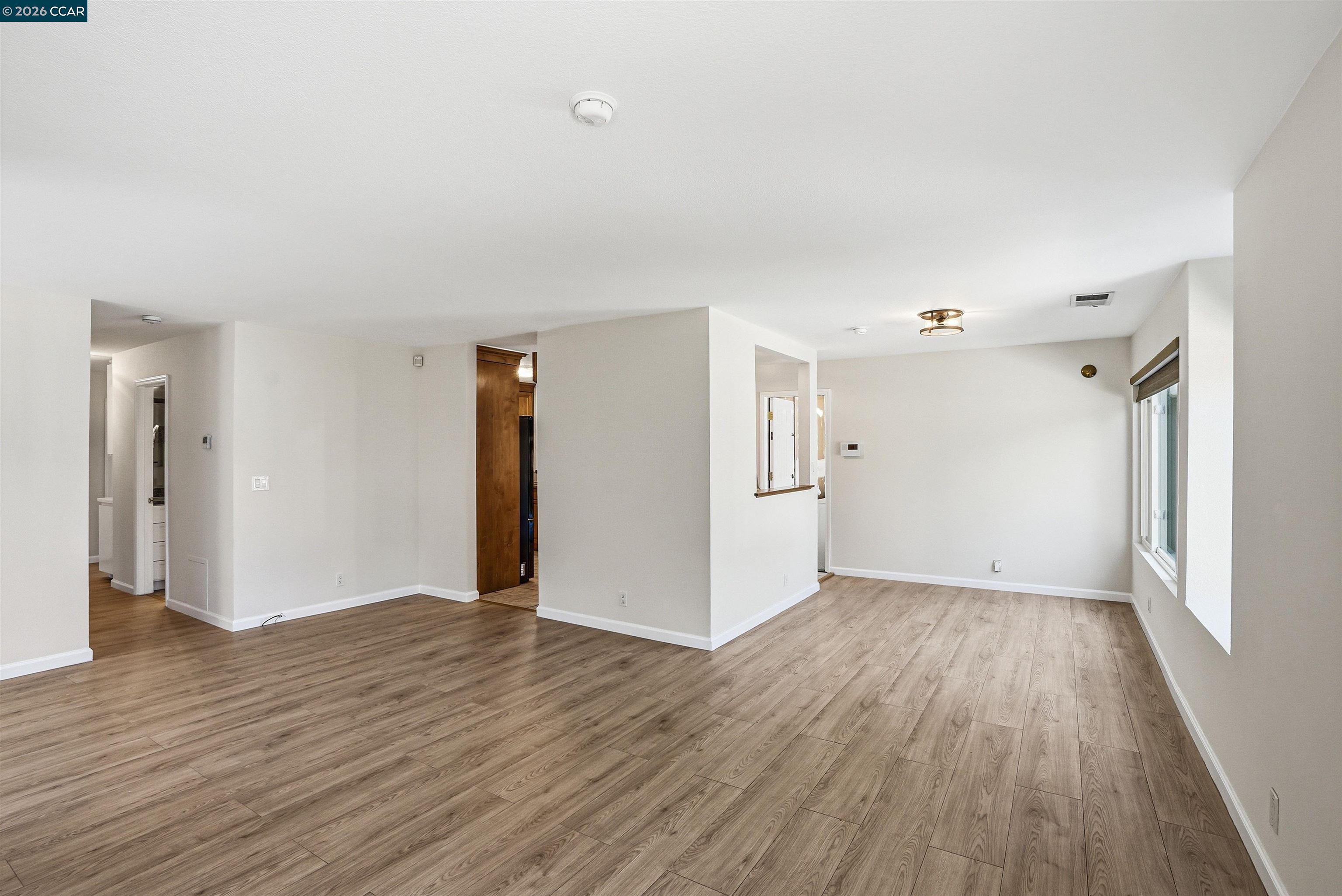 5517 Shorehaven Cir