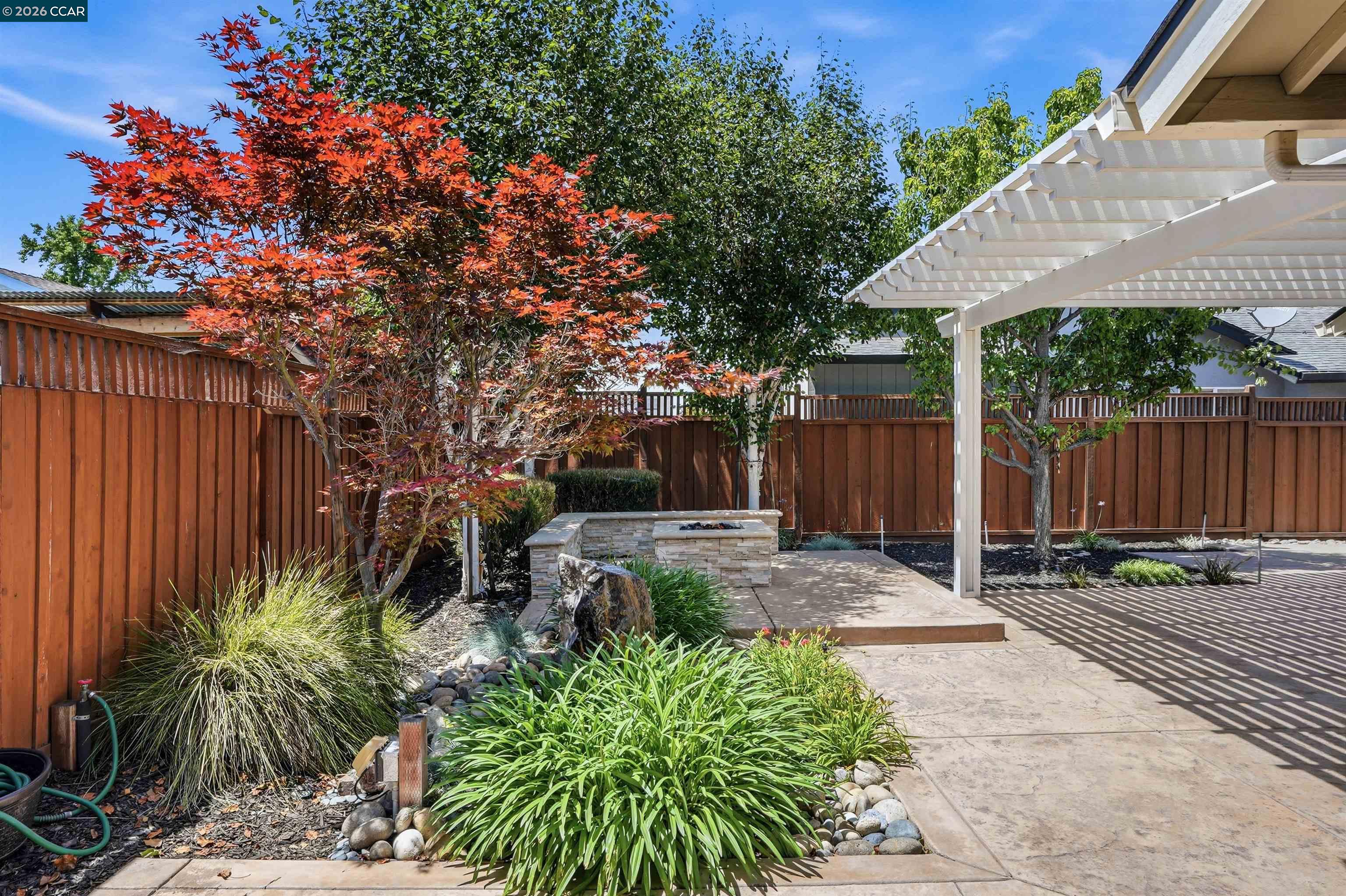 5517 Shorehaven Cir