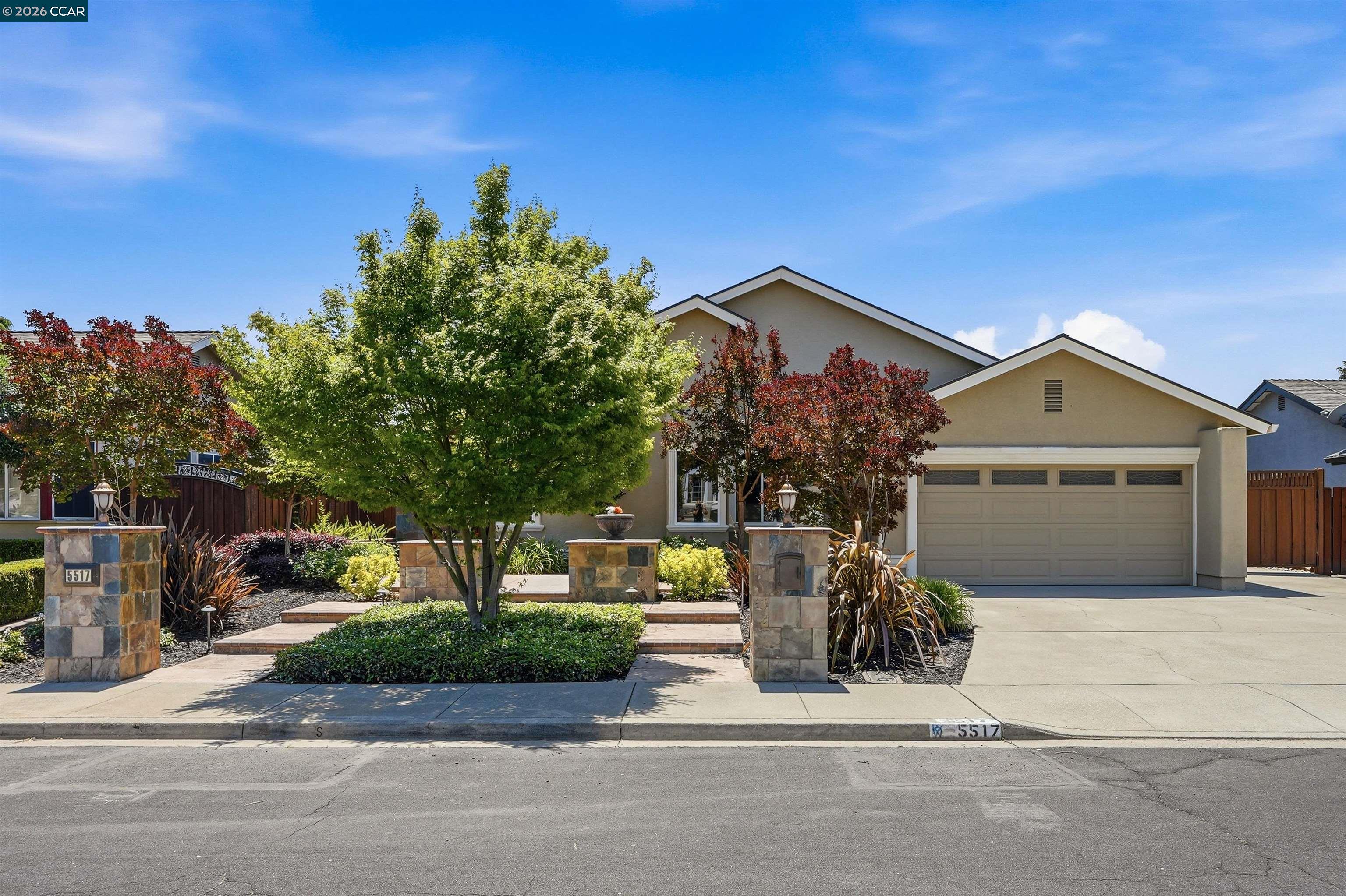 5517 Shorehaven Cir