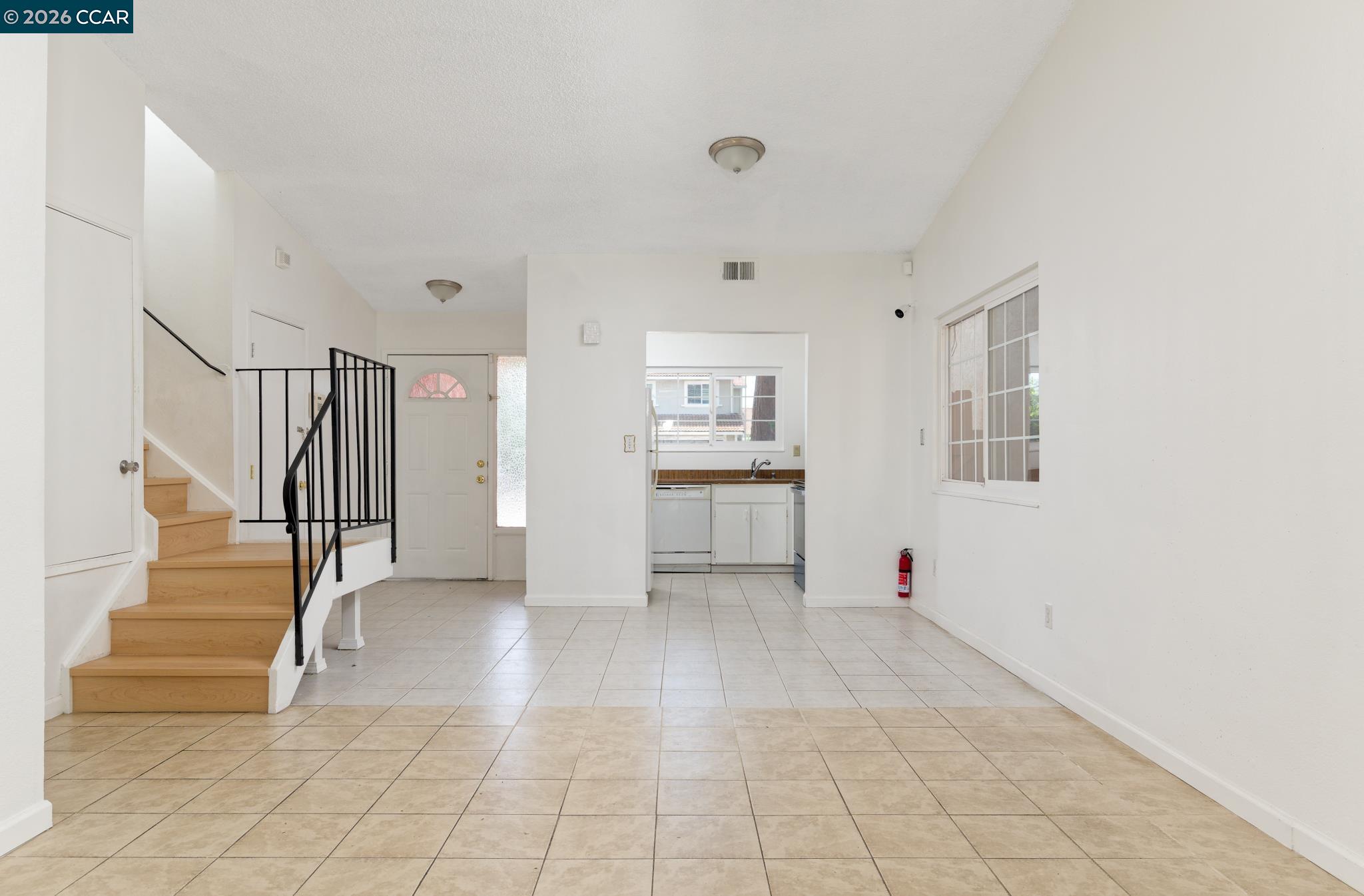 2412 Sequoia Dr