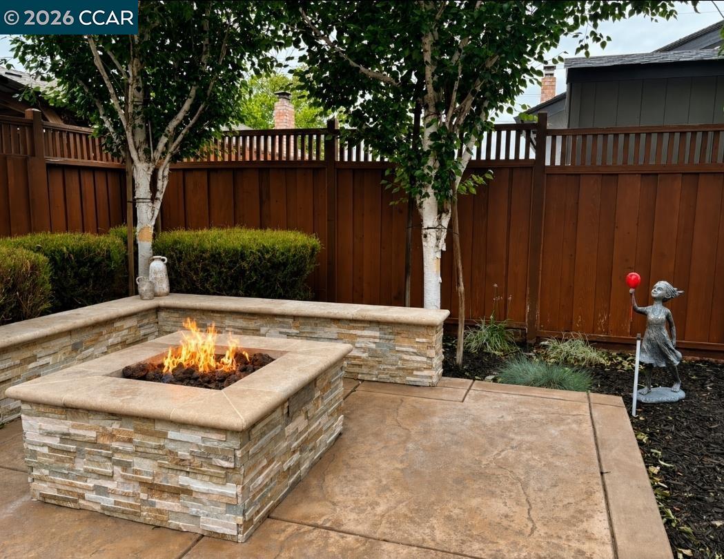 5517 Shorehaven Cir