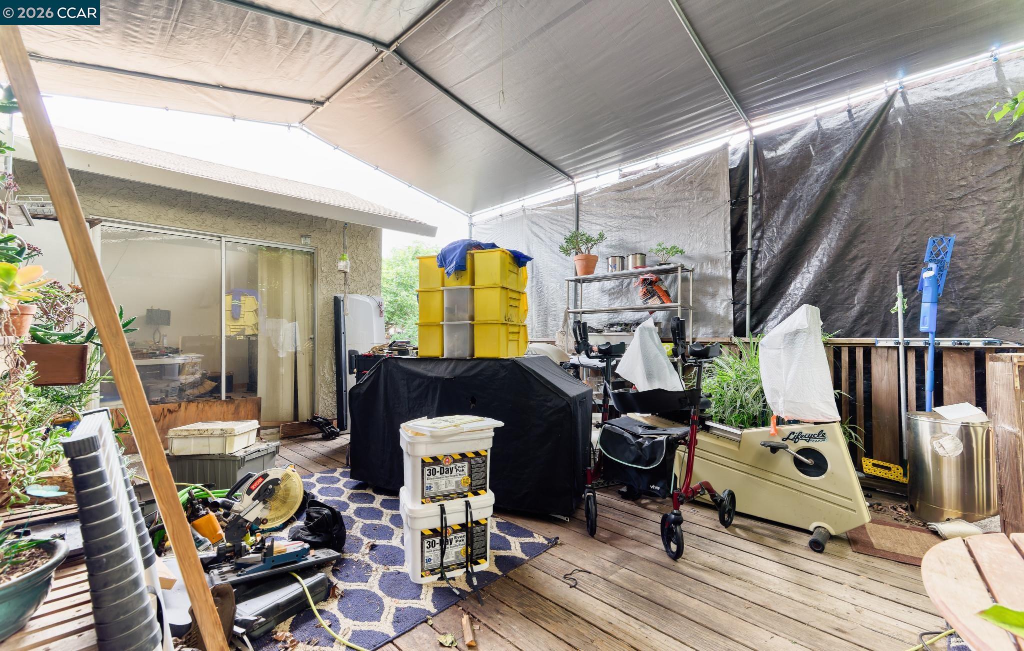 457 Gilda Ave