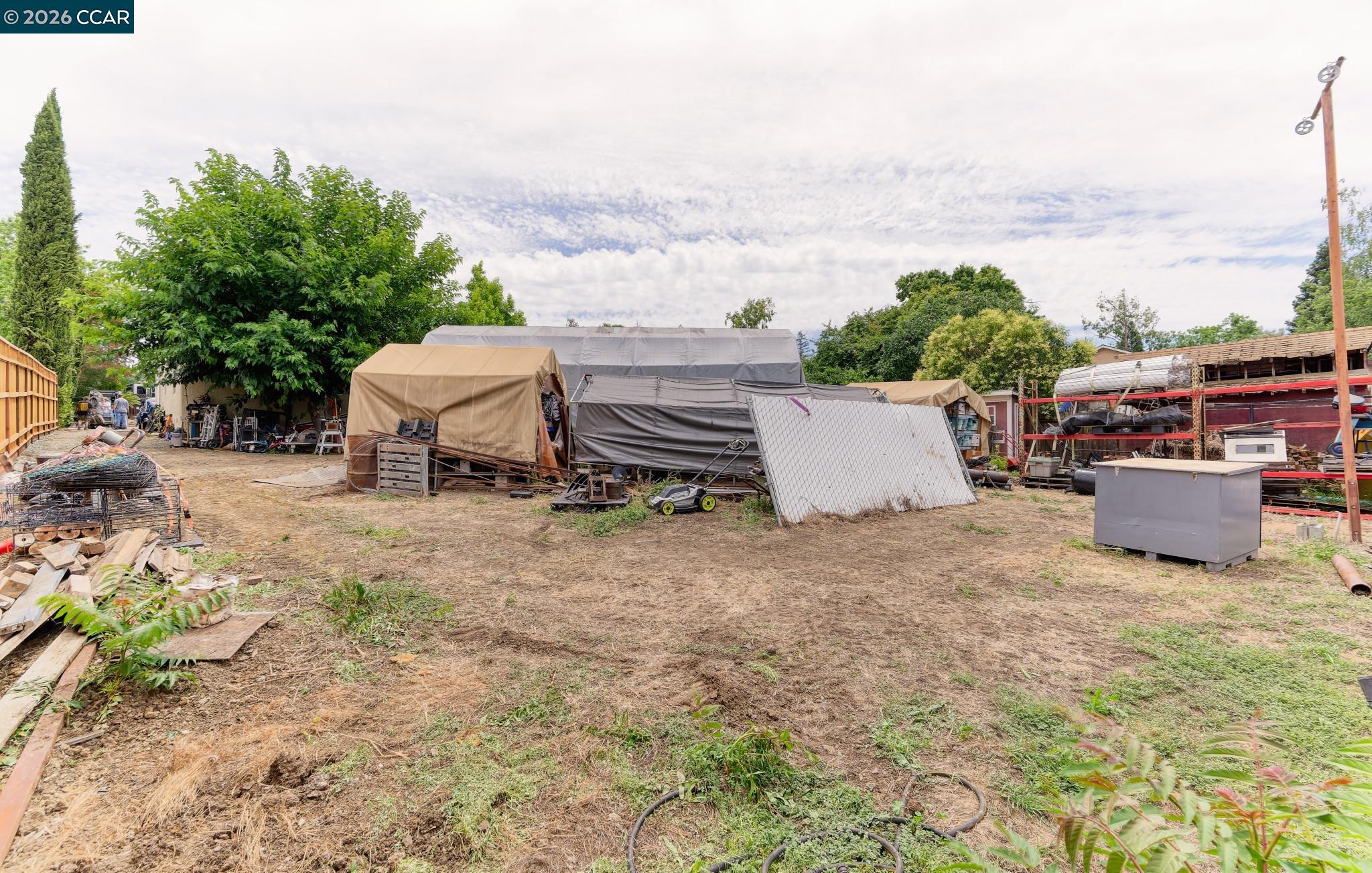457 Gilda Ave