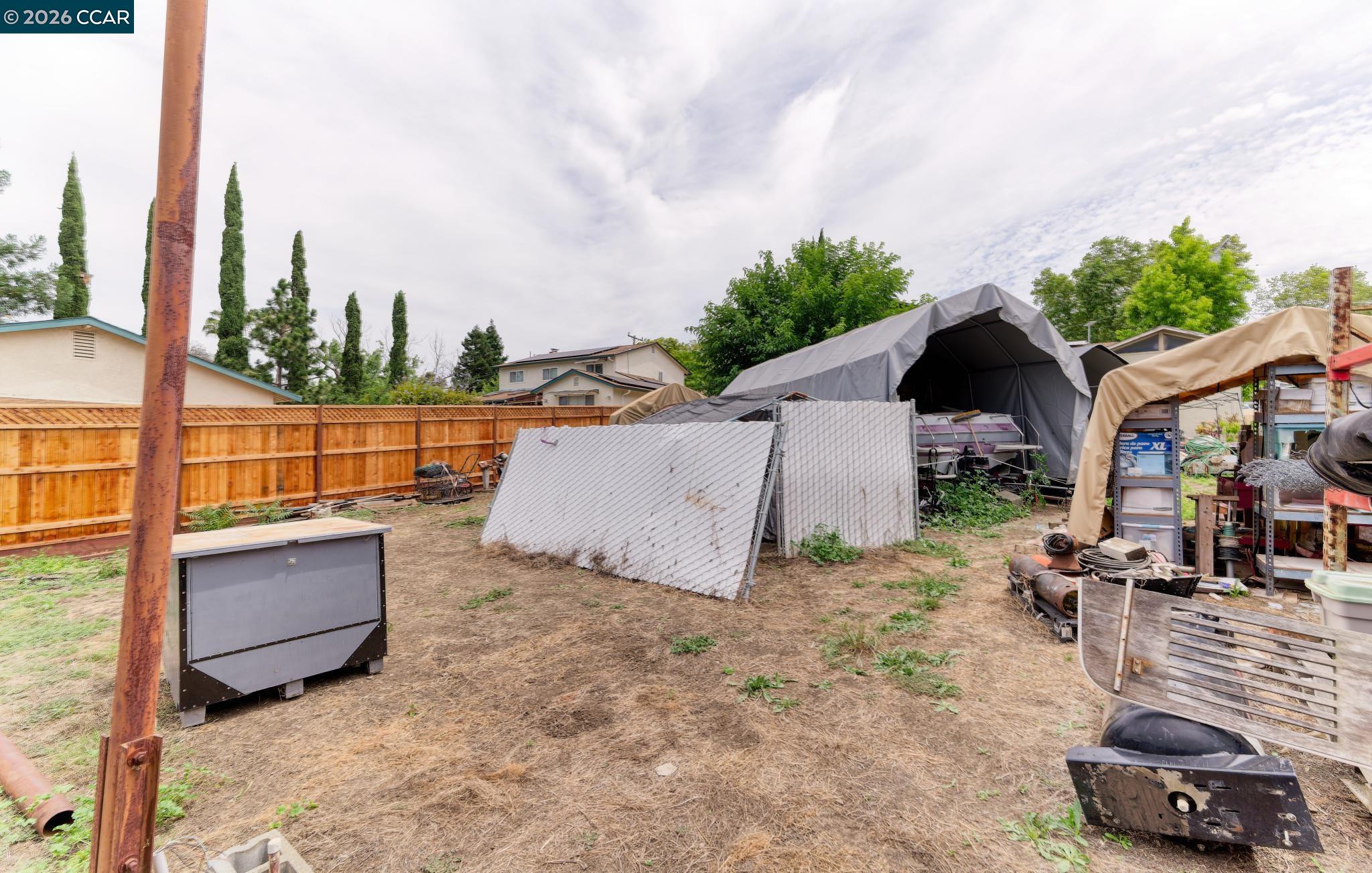 457 Gilda Ave