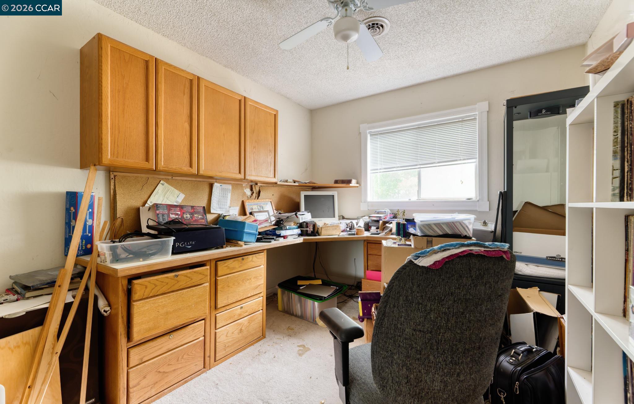 457 Gilda Ave