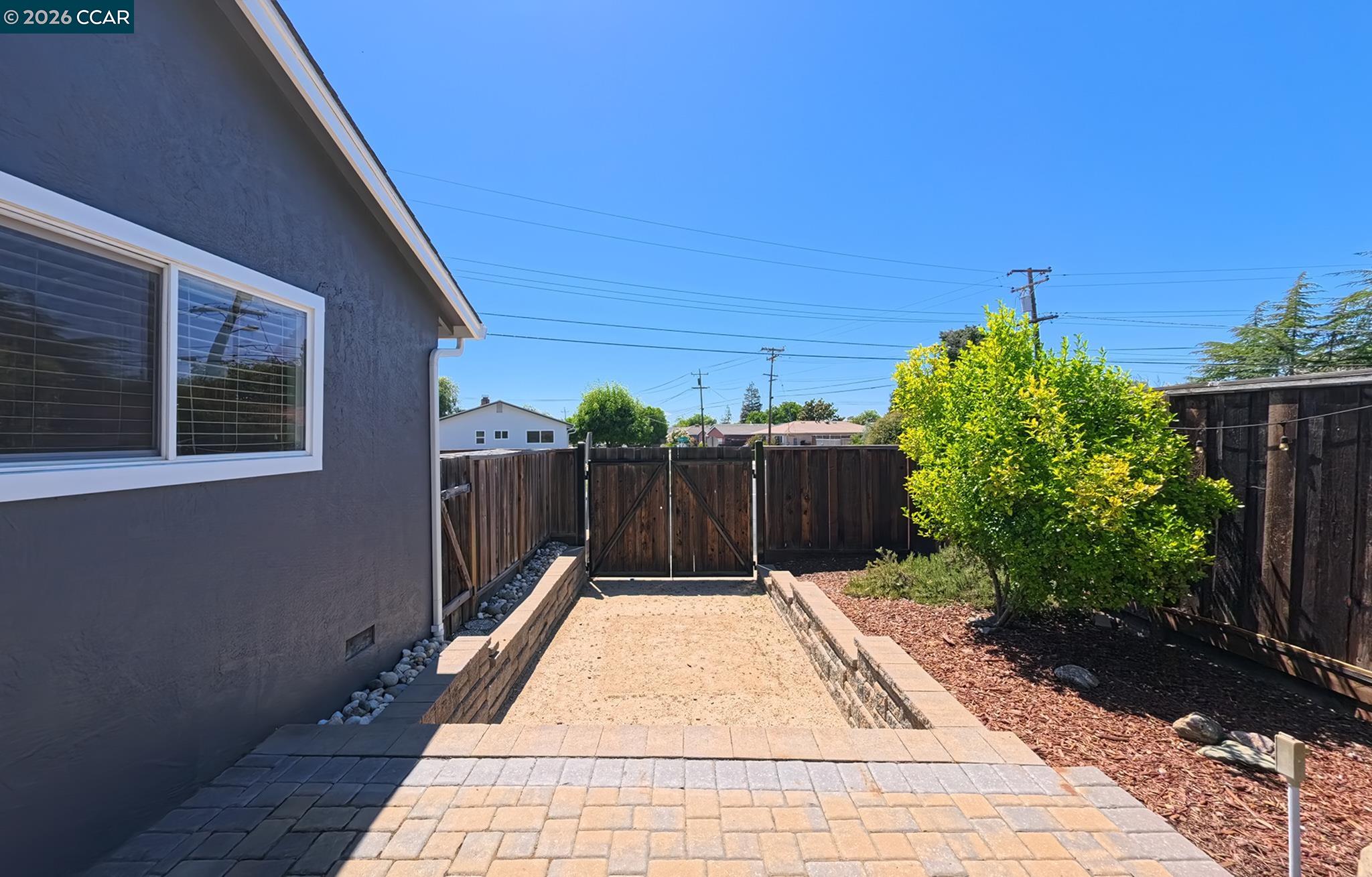 3922 Fordham Way