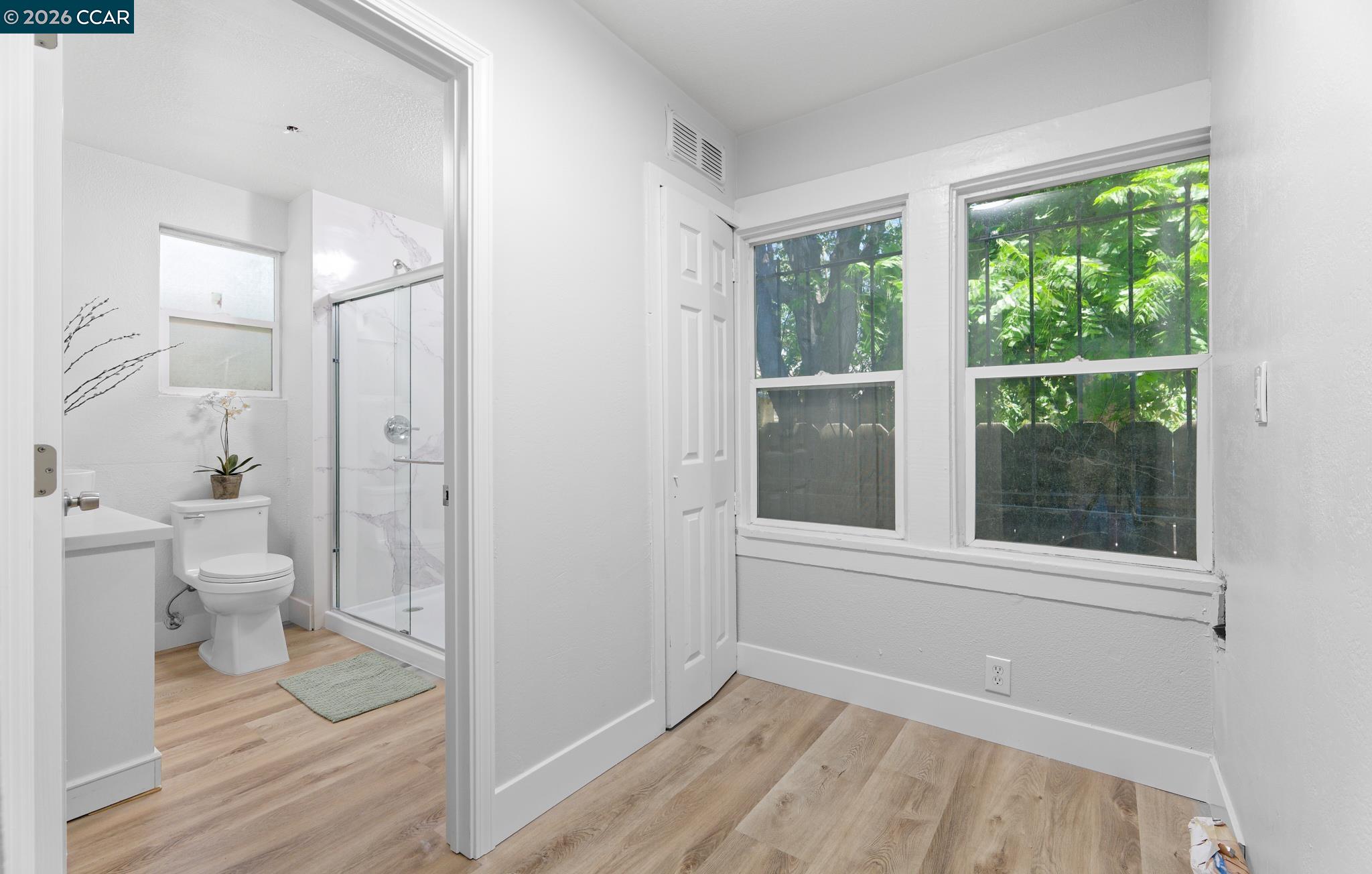 226 W 9Th St
