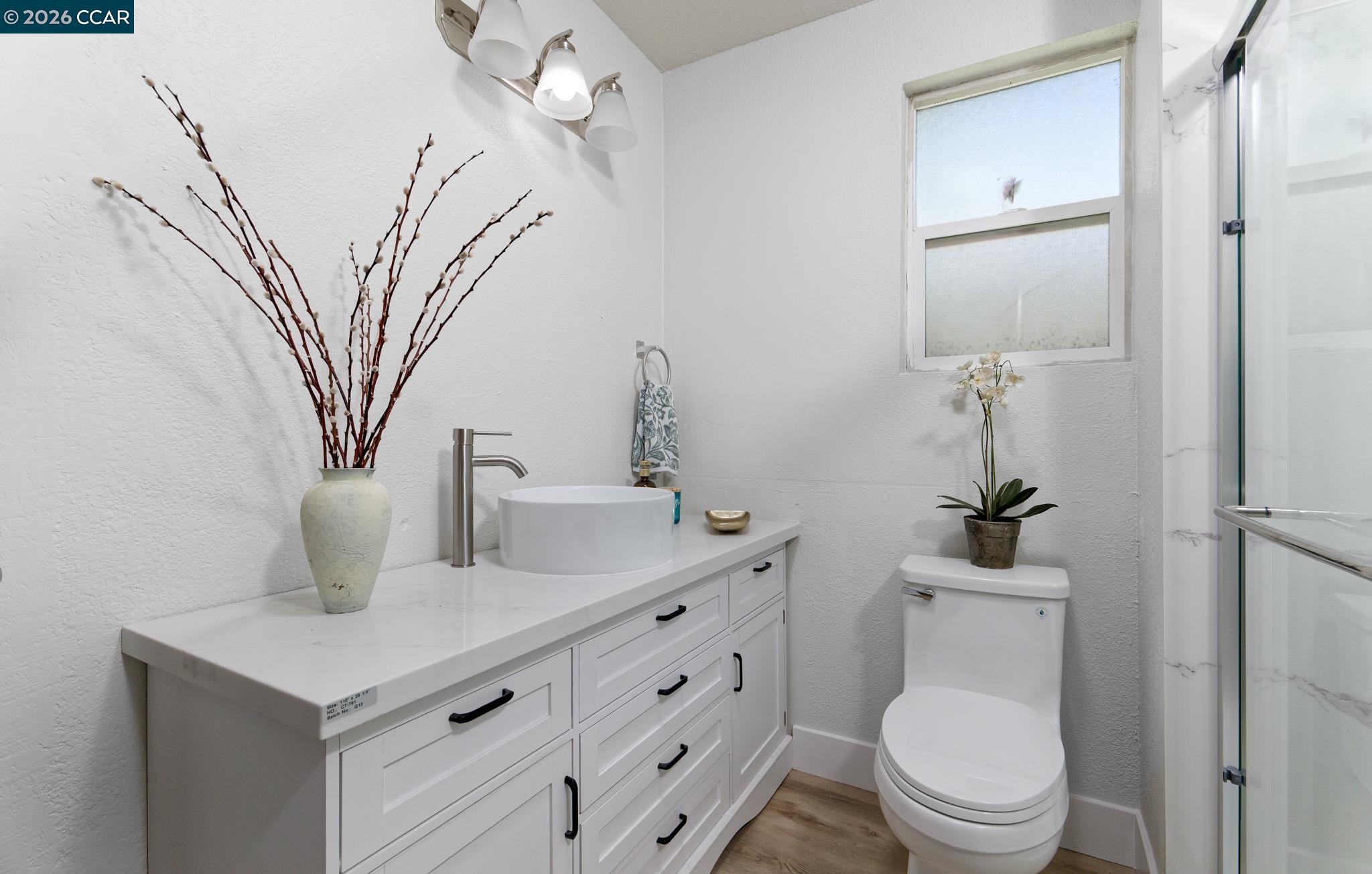 226 W 9Th St