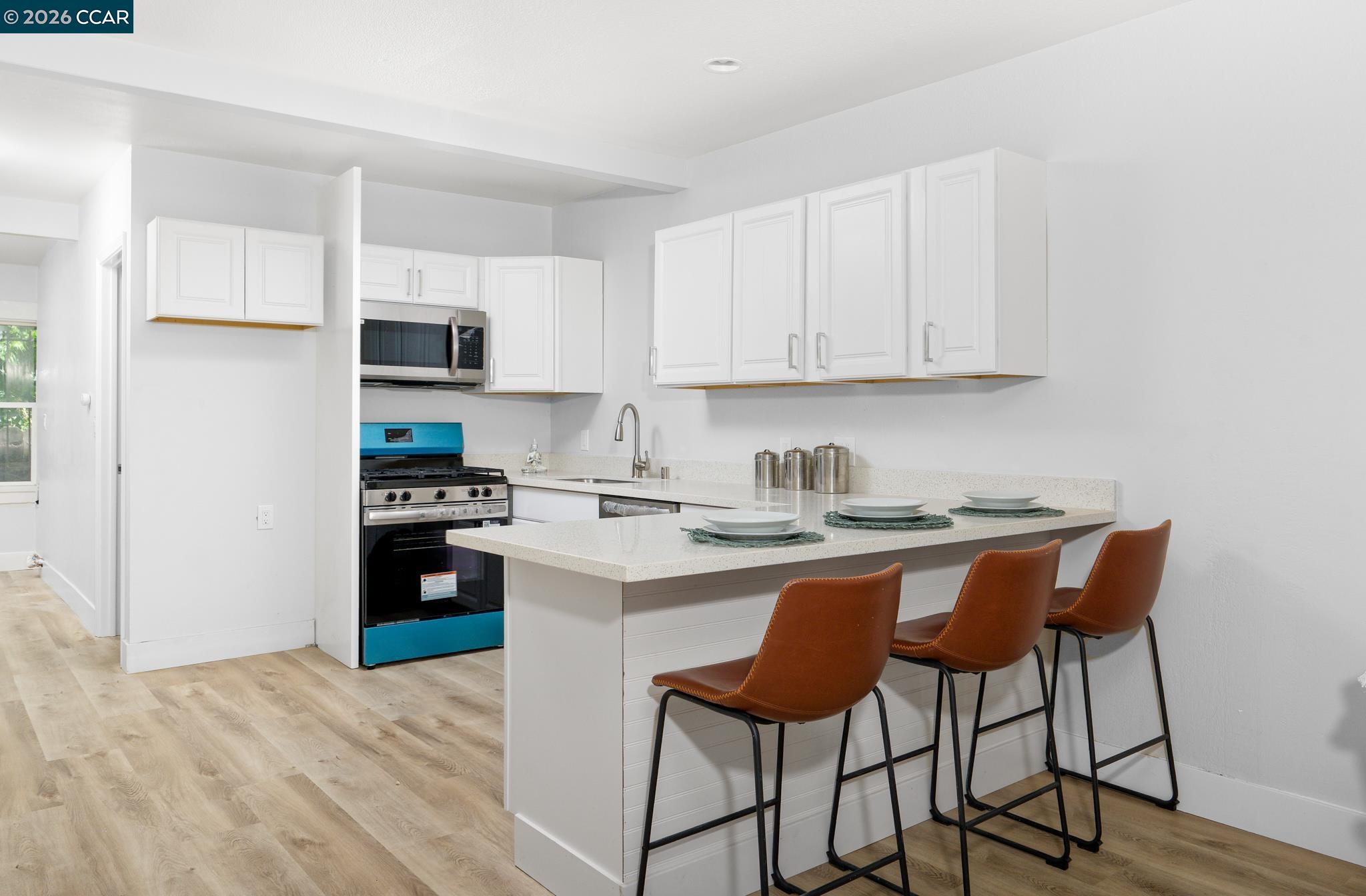 226 W 9Th St