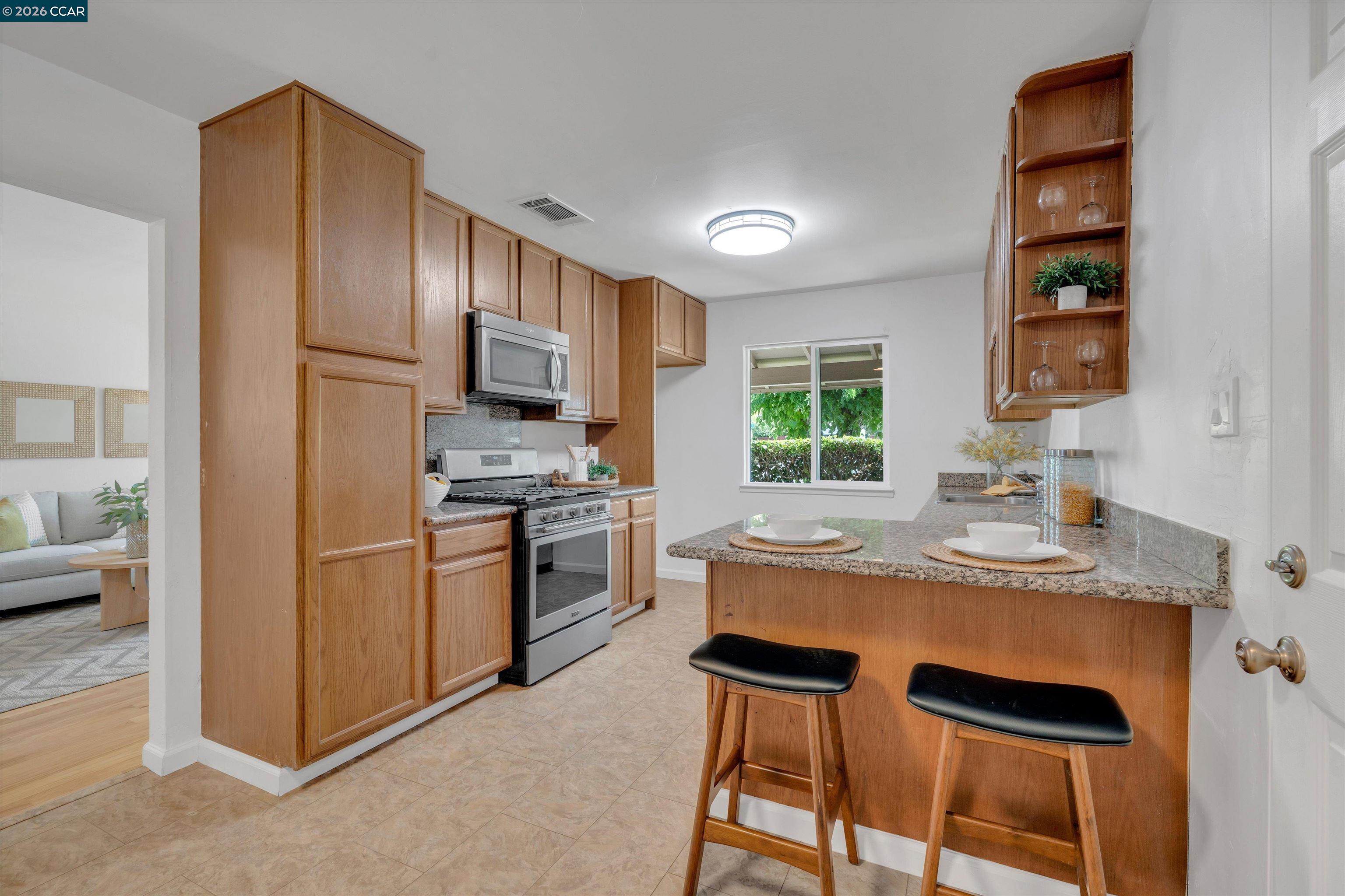 3592 Hillsborough Dr