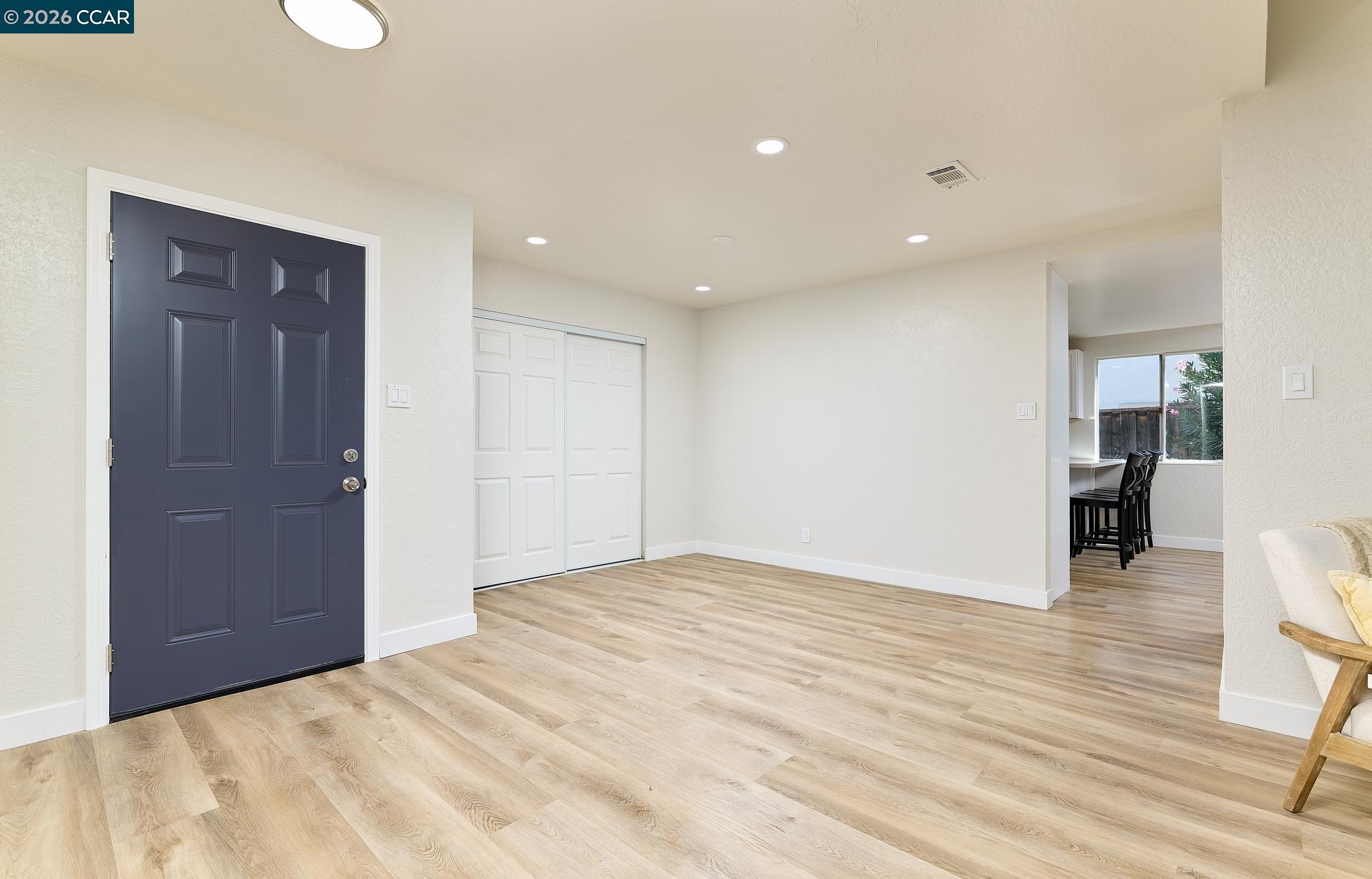 2117 Lopez Dr