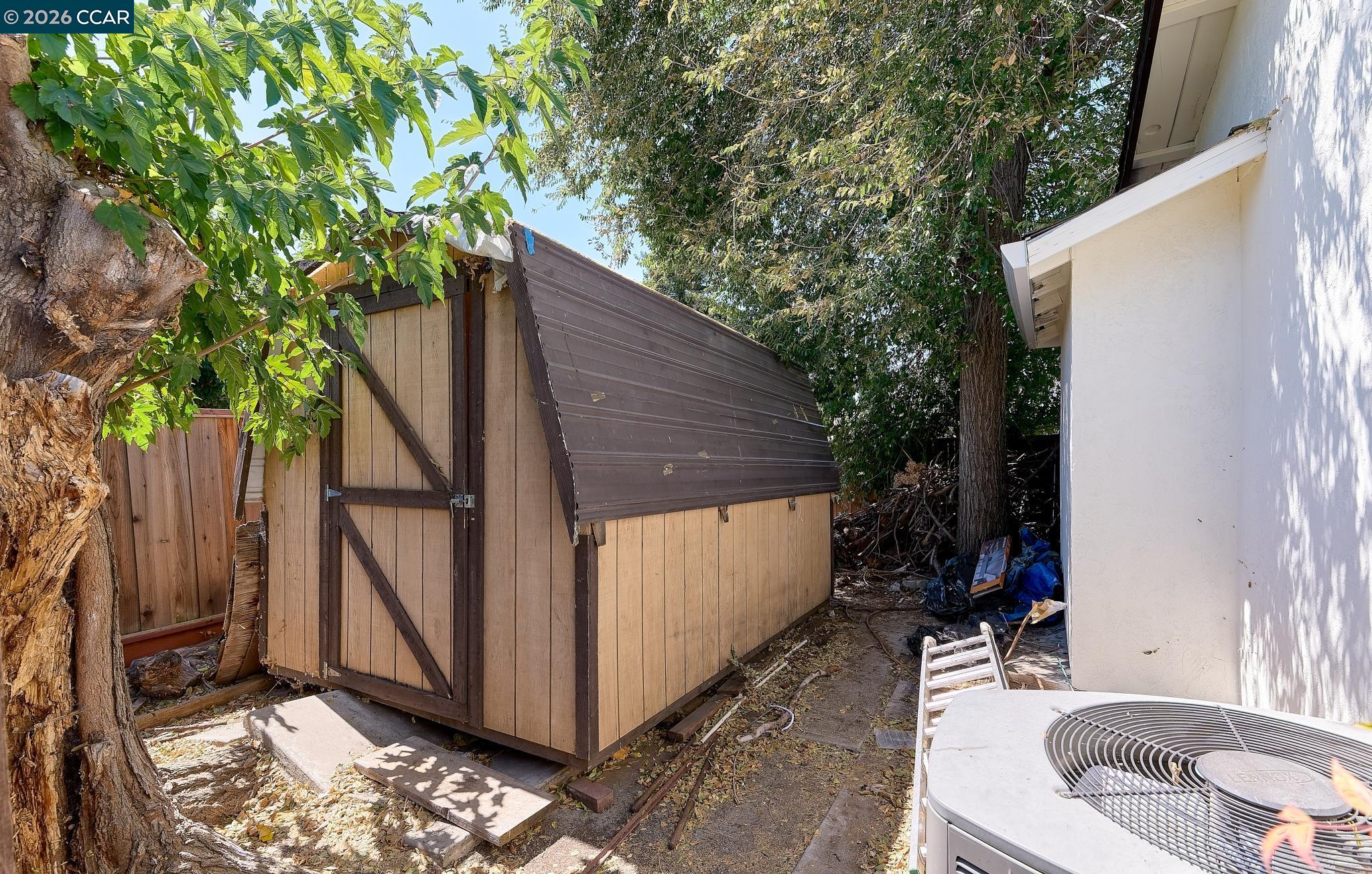 2117 Lopez Dr