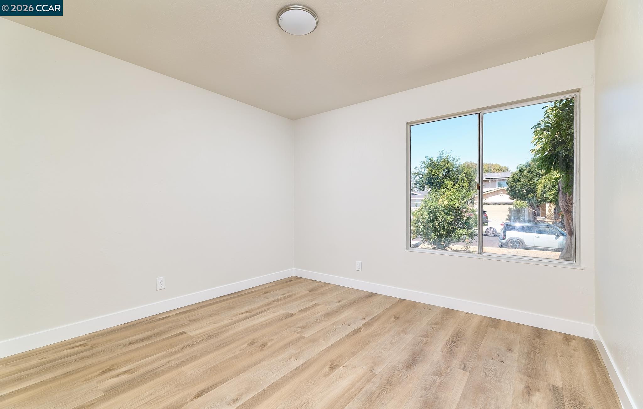 2117 Lopez Dr