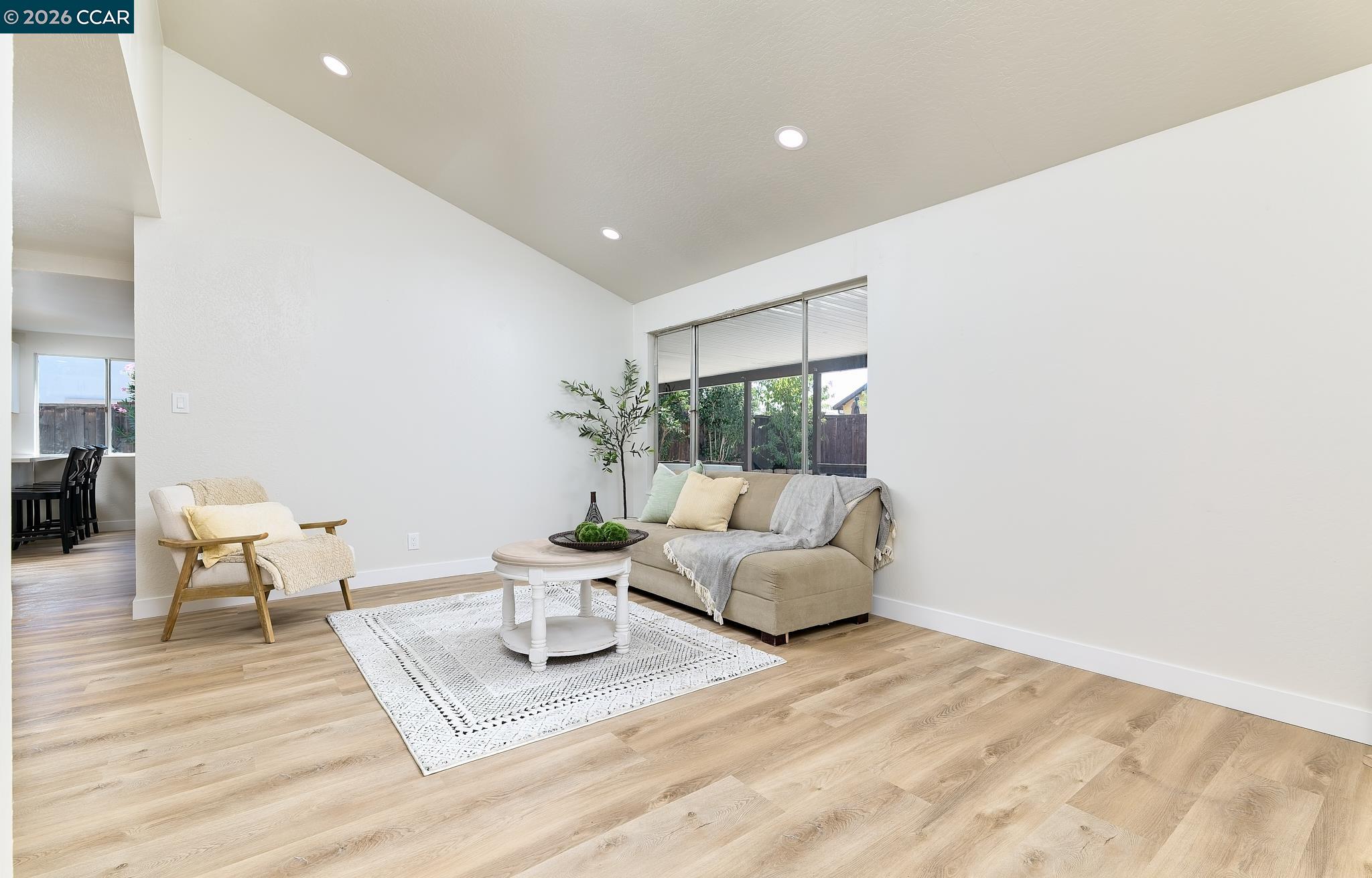 2117 Lopez Dr