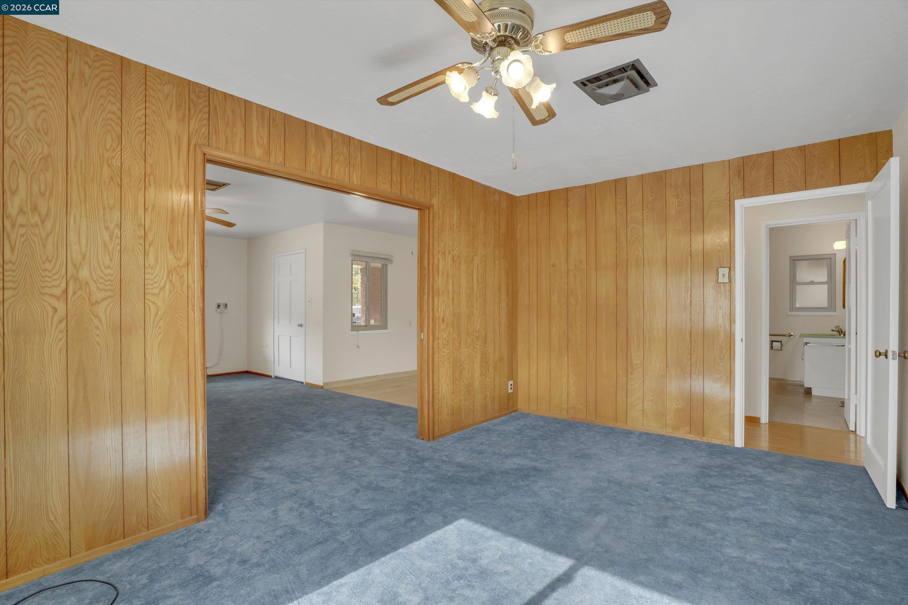 8 Water St