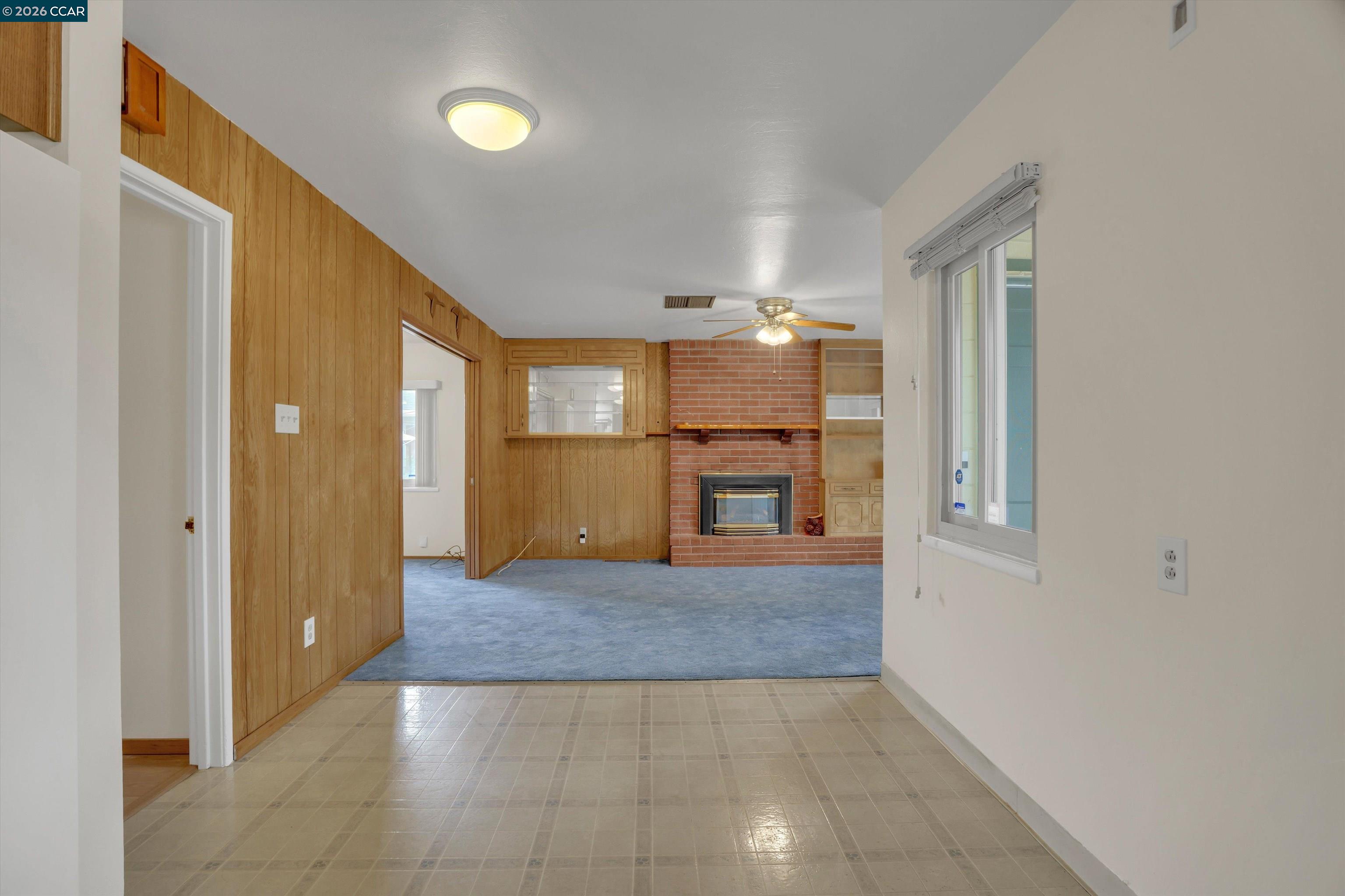 8 Water St