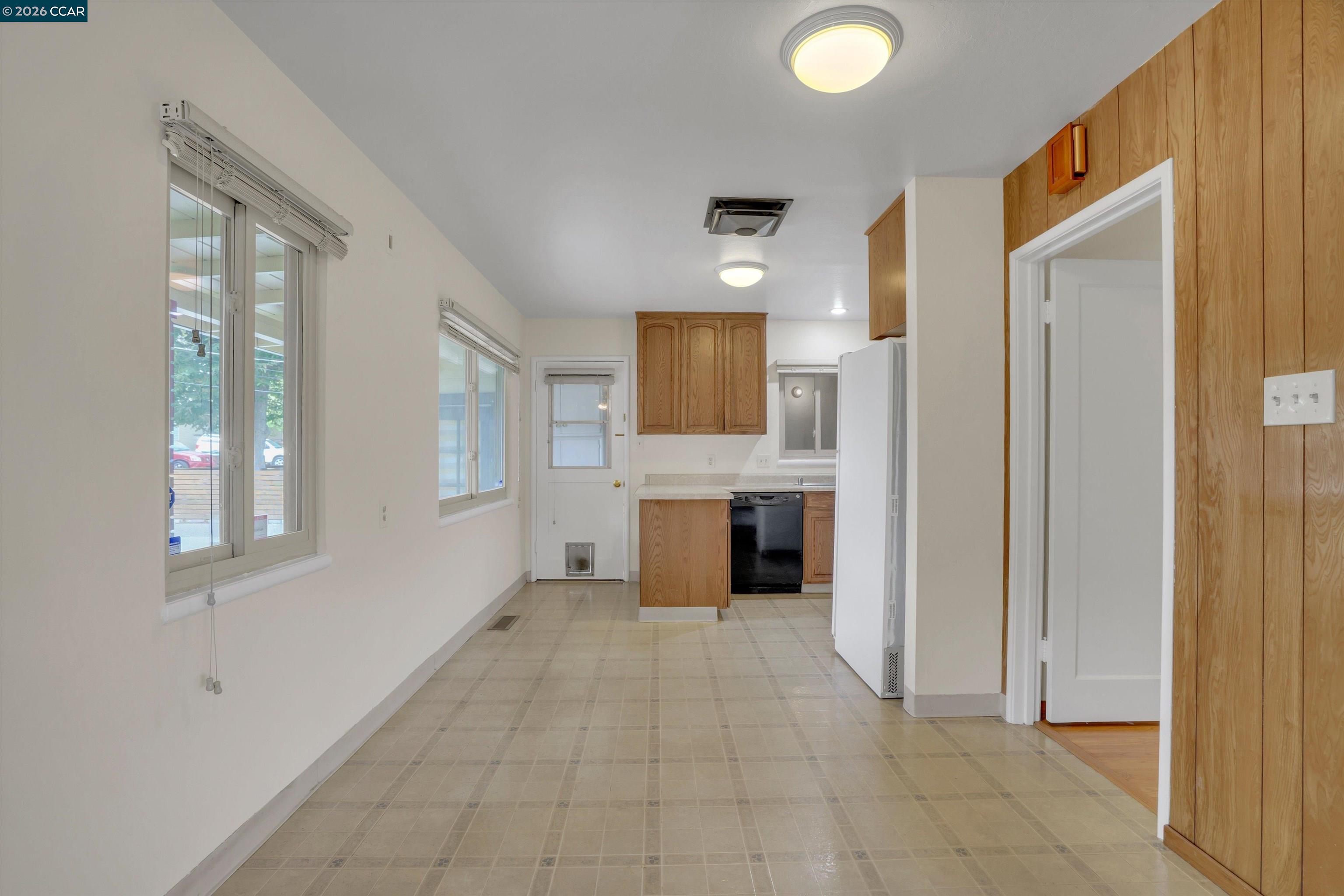 8 Water St