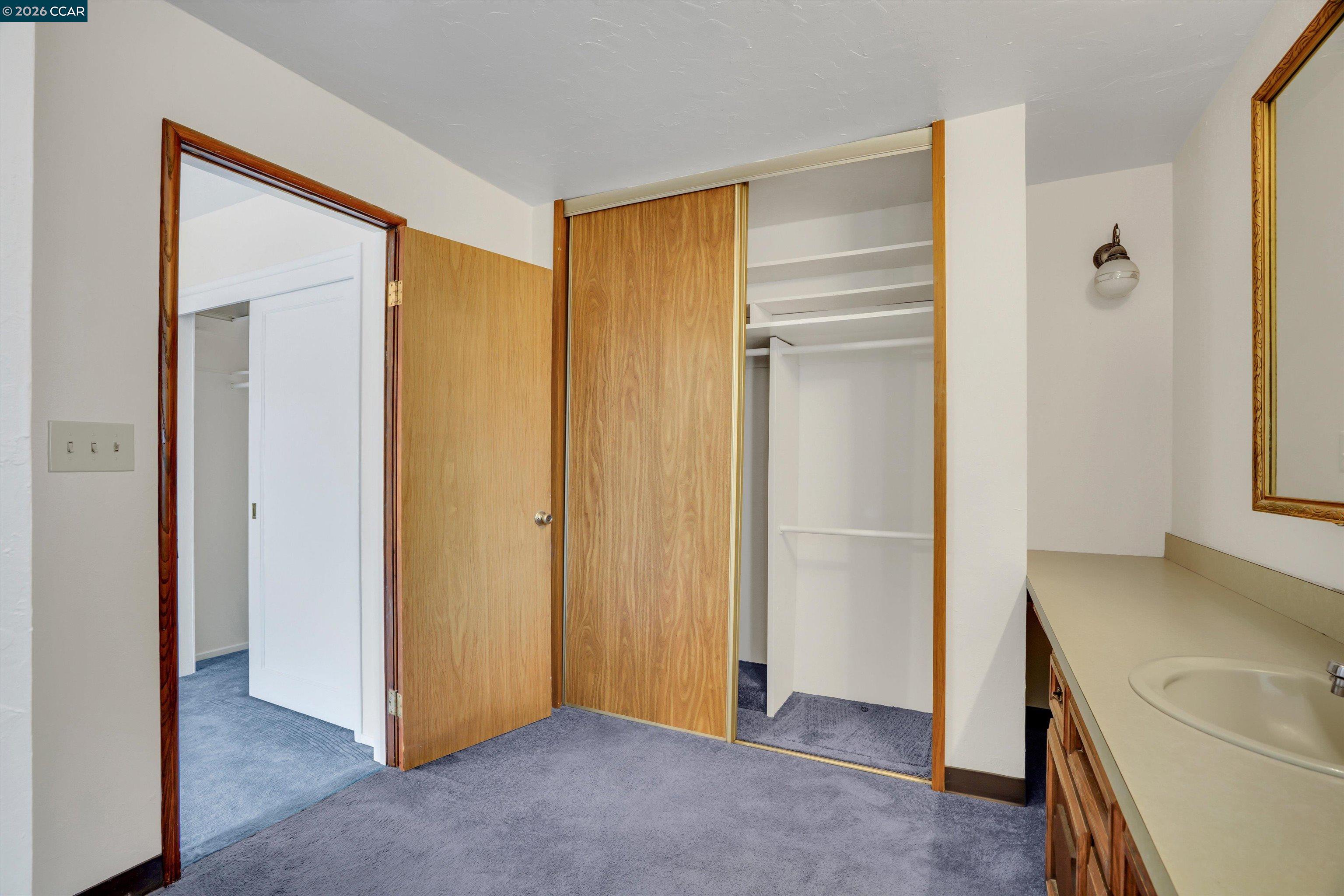 8 Water St