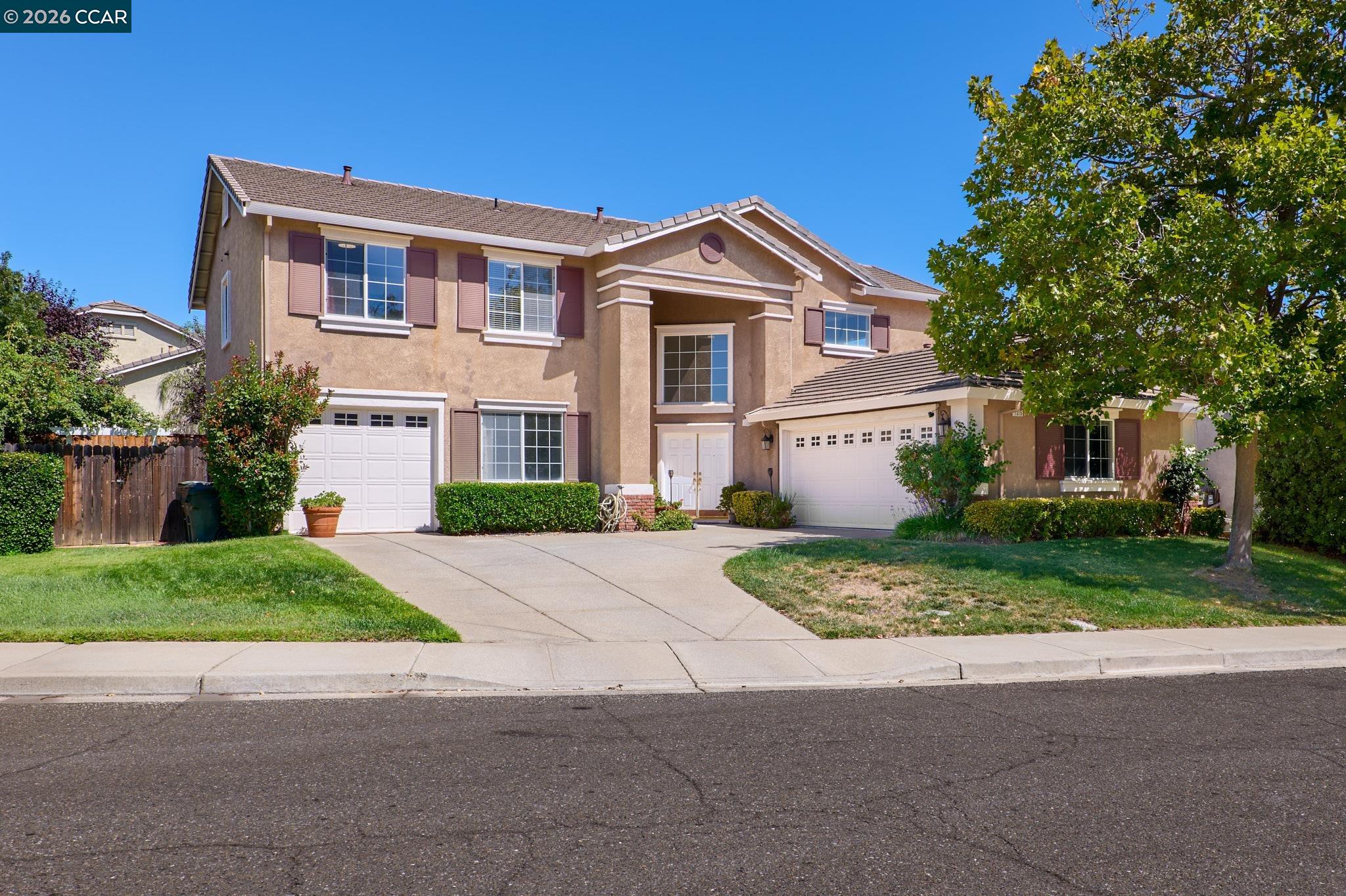 1315 Oak Crest Way