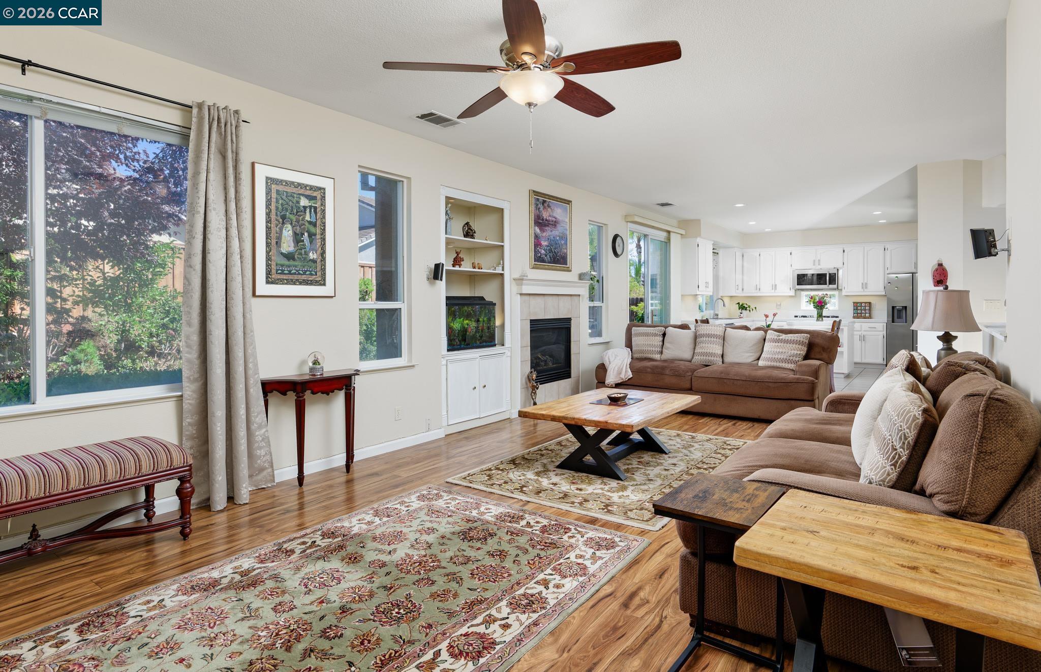 1315 Oak Crest Way