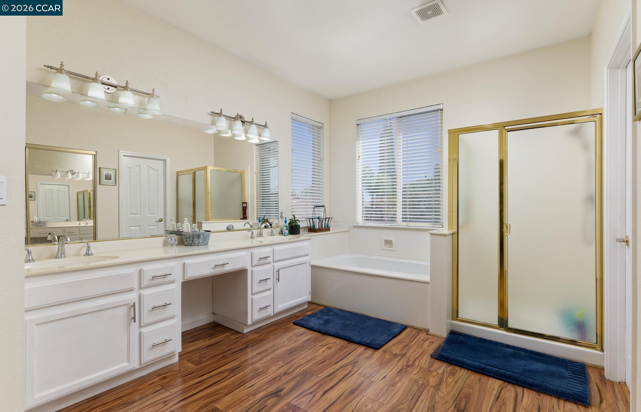 1315 Oak Crest Way