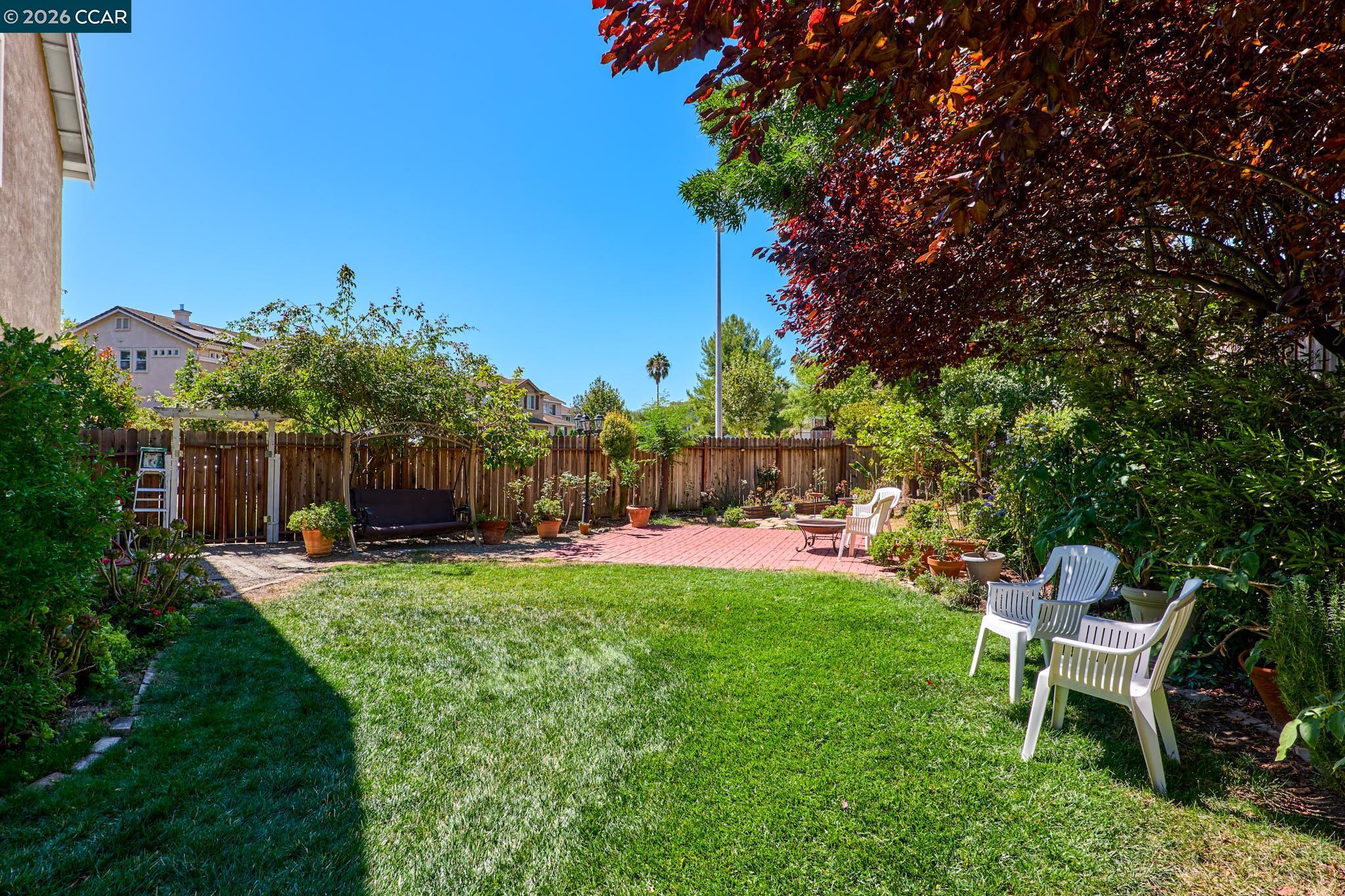 1315 Oak Crest Way