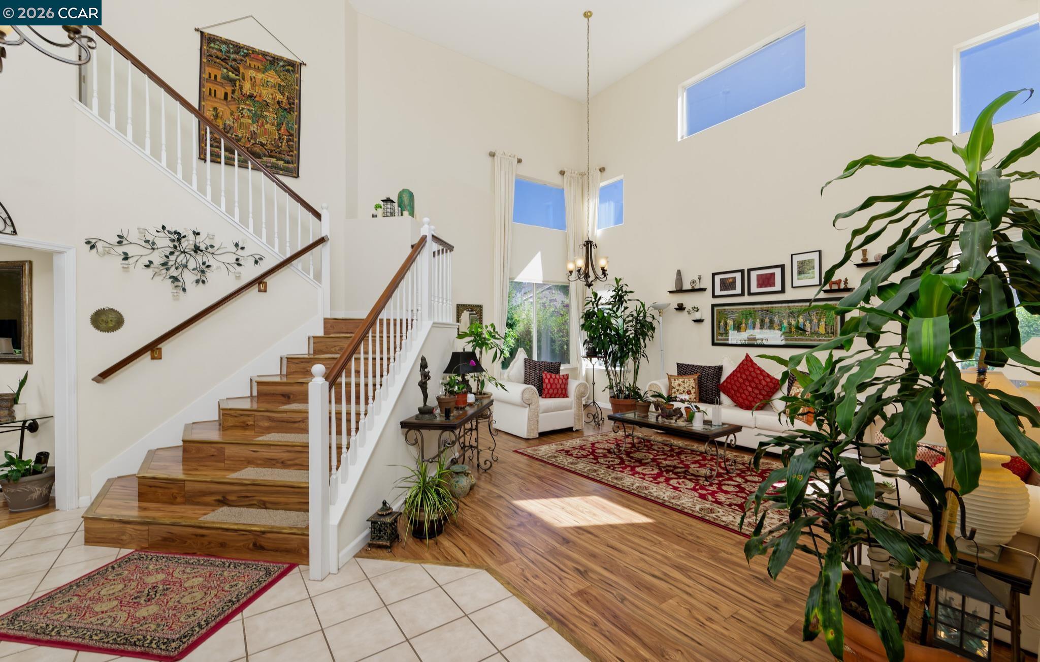 1315 Oak Crest Way